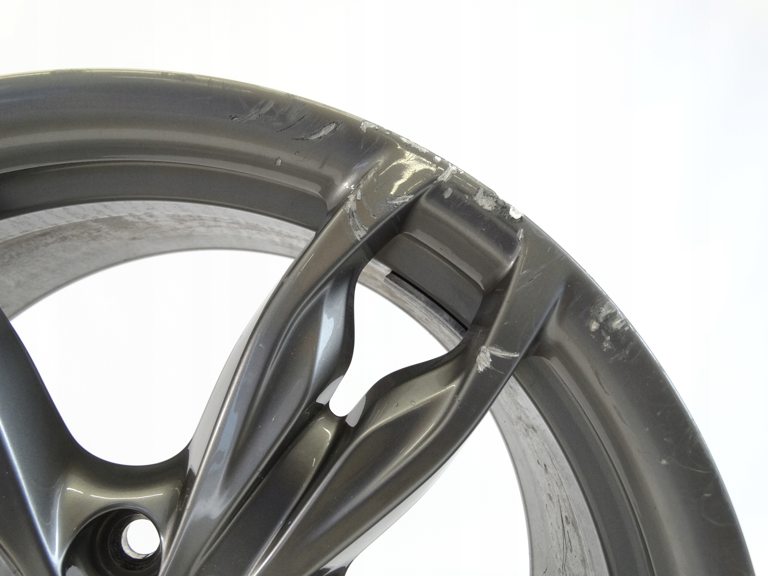 Second image of BMW M1 F20 F21 F23 felga 18 cali 7845871 tylna