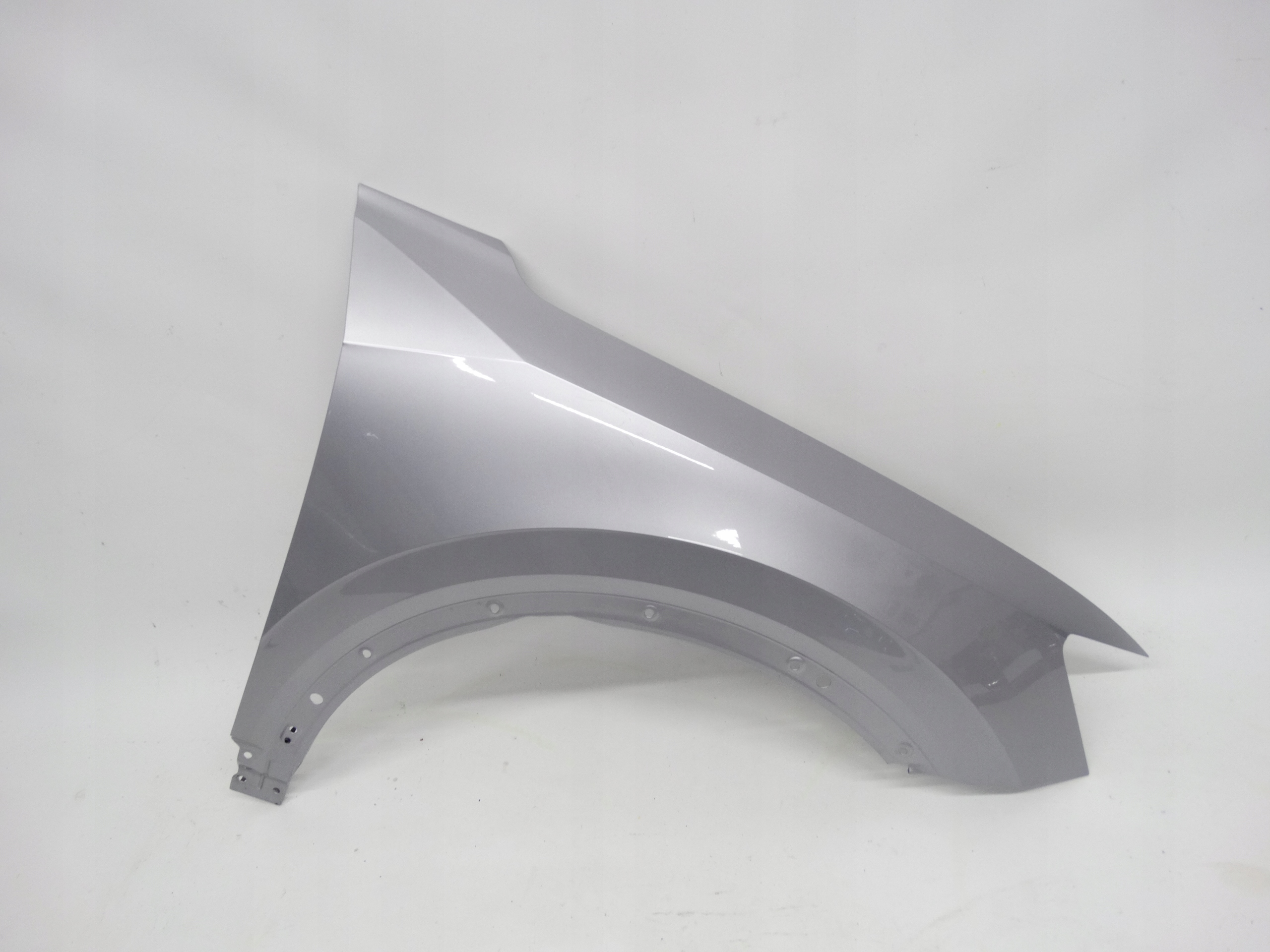 Second image of Audi Q2 81A 2016-2023 błotnik prawy przedni oryginalny