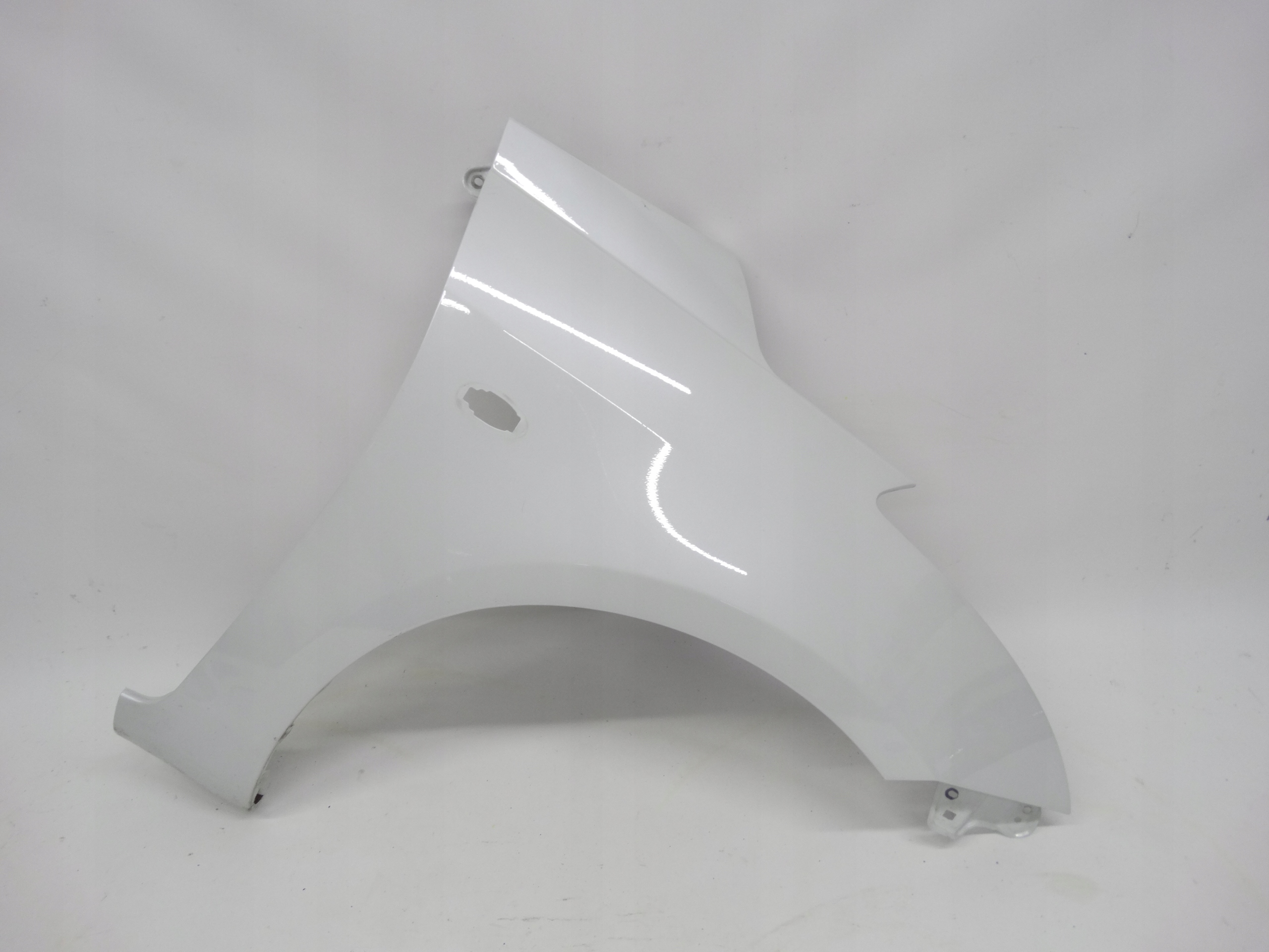 Second image of Suzuki Swift Mk7 2010-2017 błotnik prawy przedni oryginalny