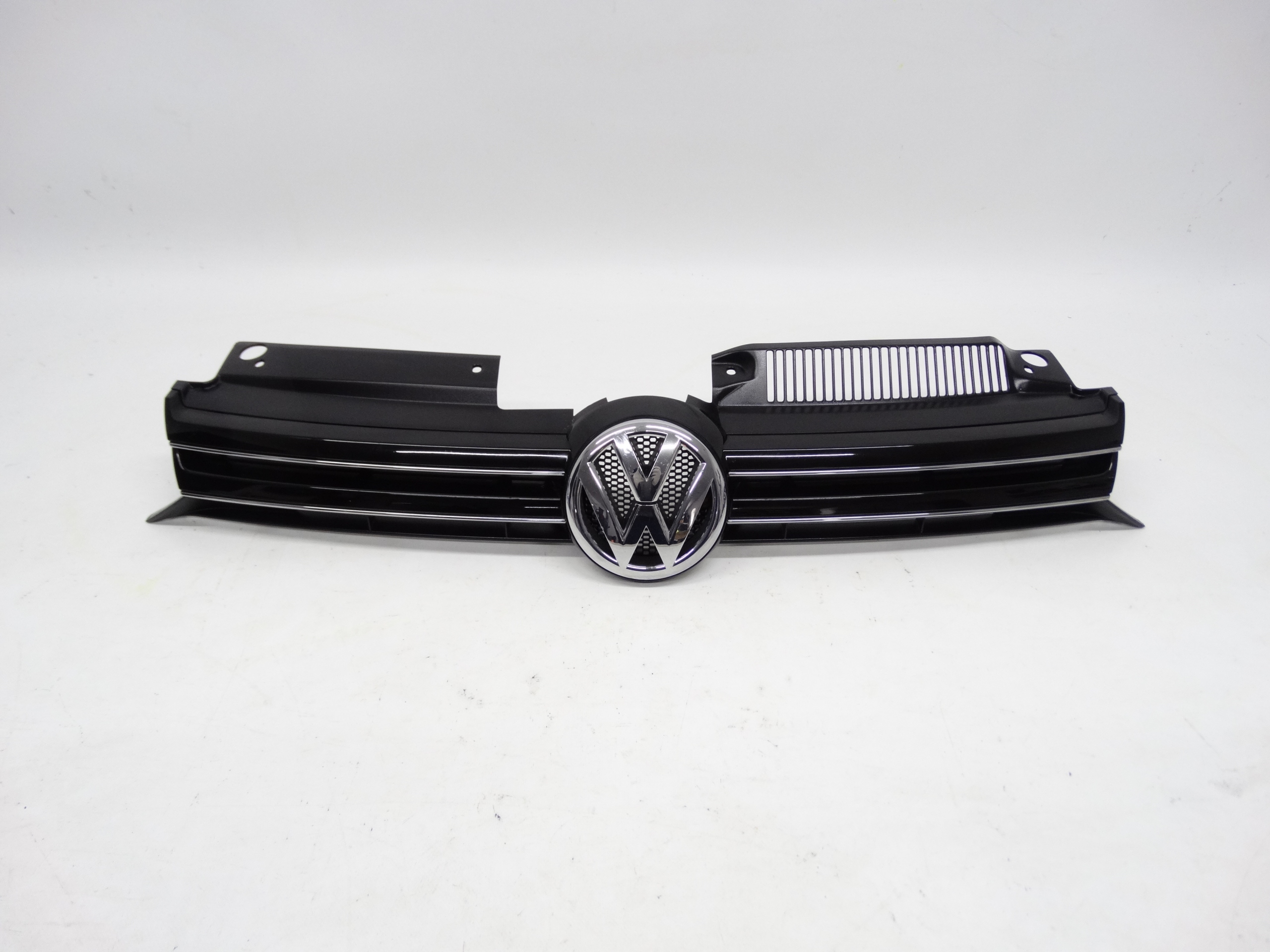 Second image of VW Golf VI 5K0 2008-2012 grill atrapa 5K0853653 oryginalna