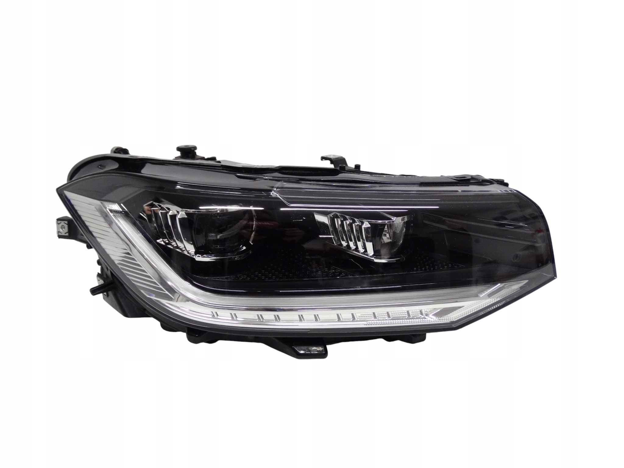 VW T-Cross 2GM 2018-2023 lampa prawa Full LED 2GM941036B oryginalna