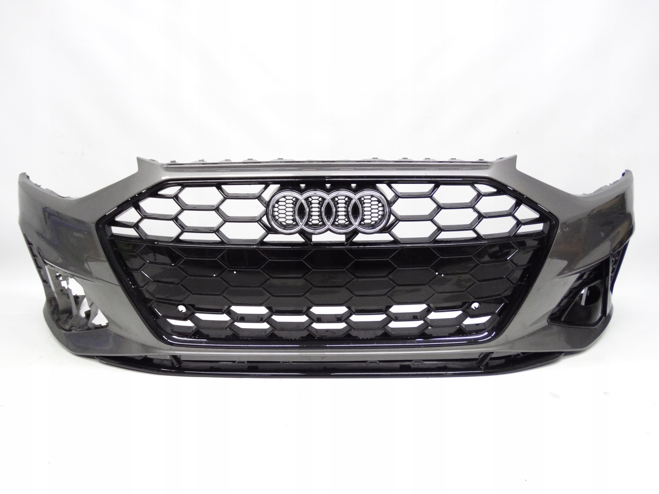 Second image of Audi A4 B9 S-Line Lift 8W 19-24 zderzak przedni oryginalny 8W0807437AQ