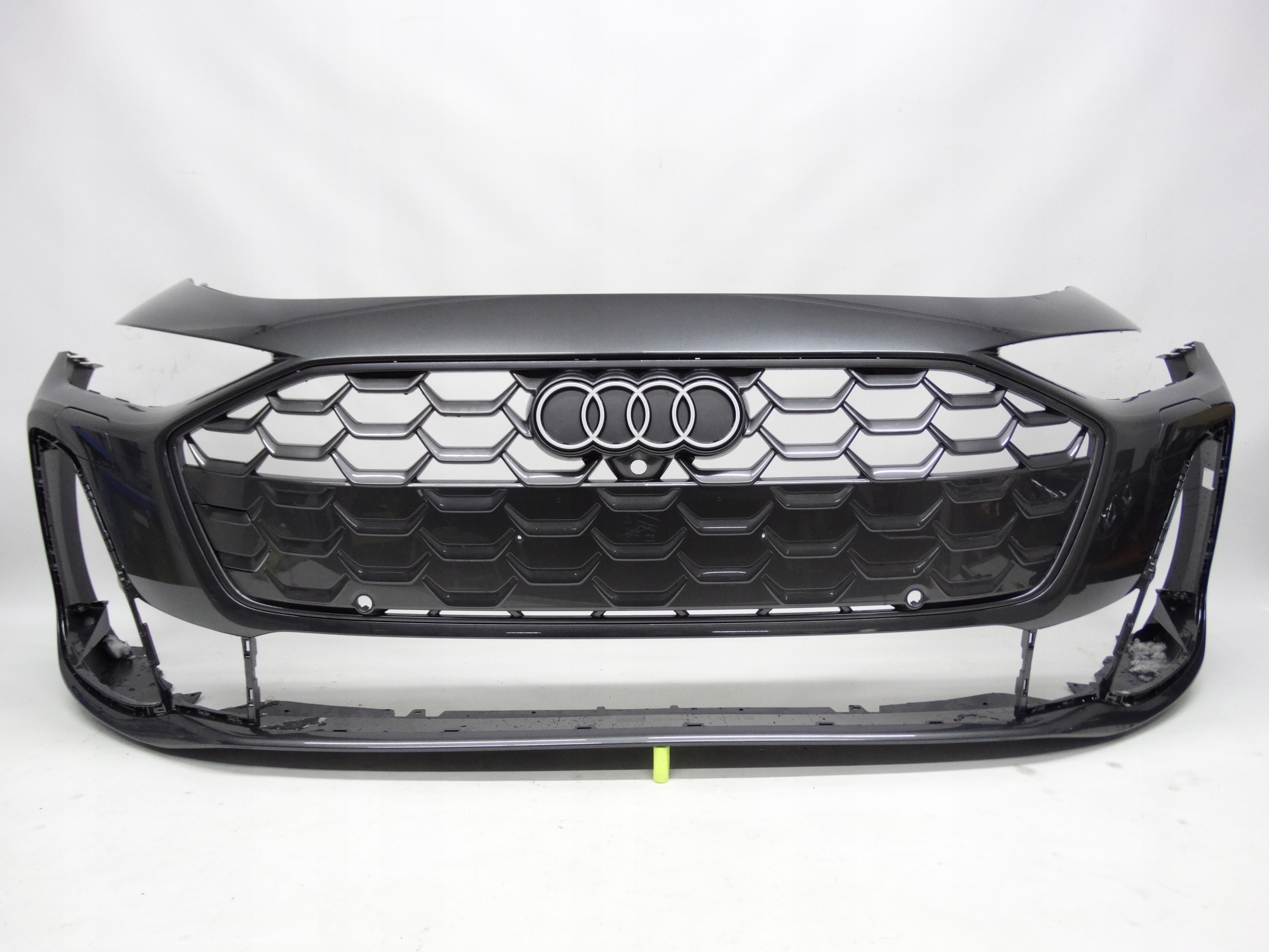 Second image of Audi A5 III B10 S-Line 2024+ zderzak przedni oryginalny 8B3807437A