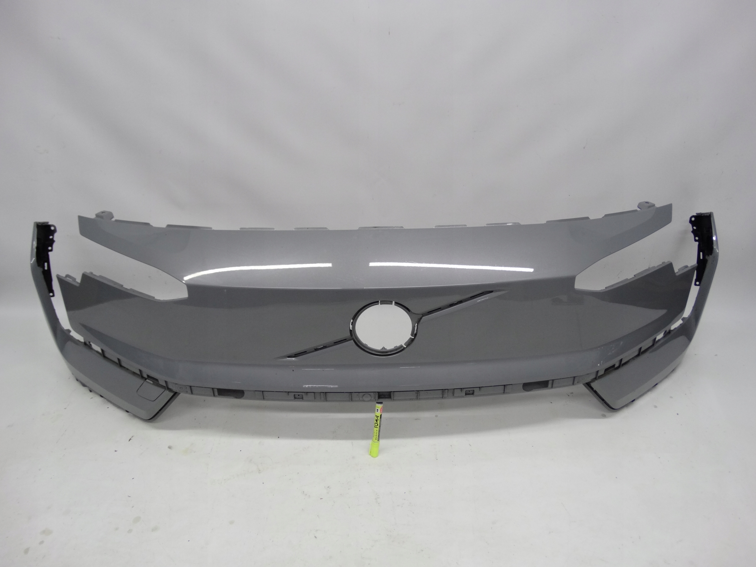Second image of Volvo EX30 2023+ zderzak przedni 31345658 oryginalny