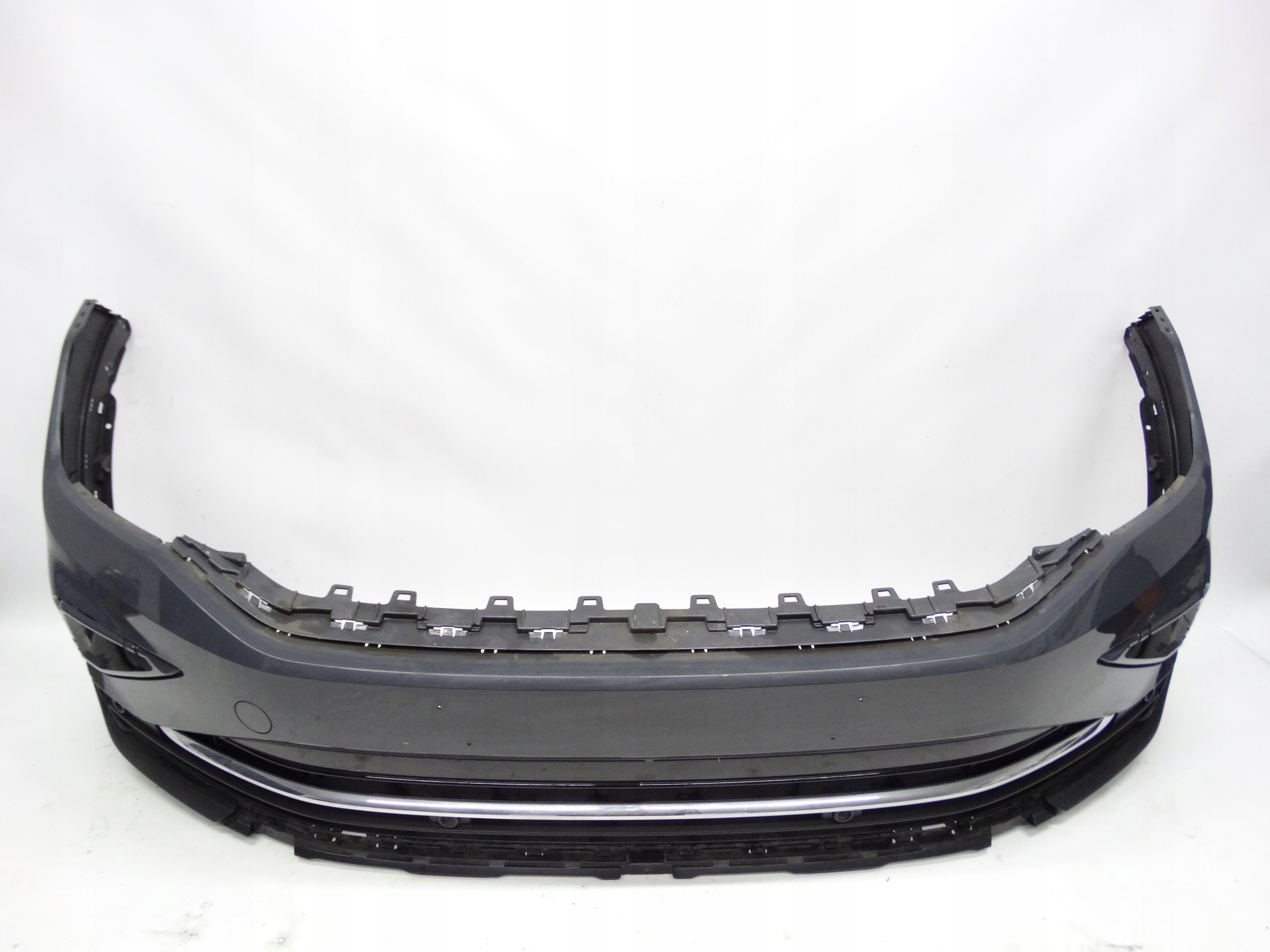 Second image of VW Tiguan II Lift 2020-2024 zderzak przedni oryginalny 5NA807221C