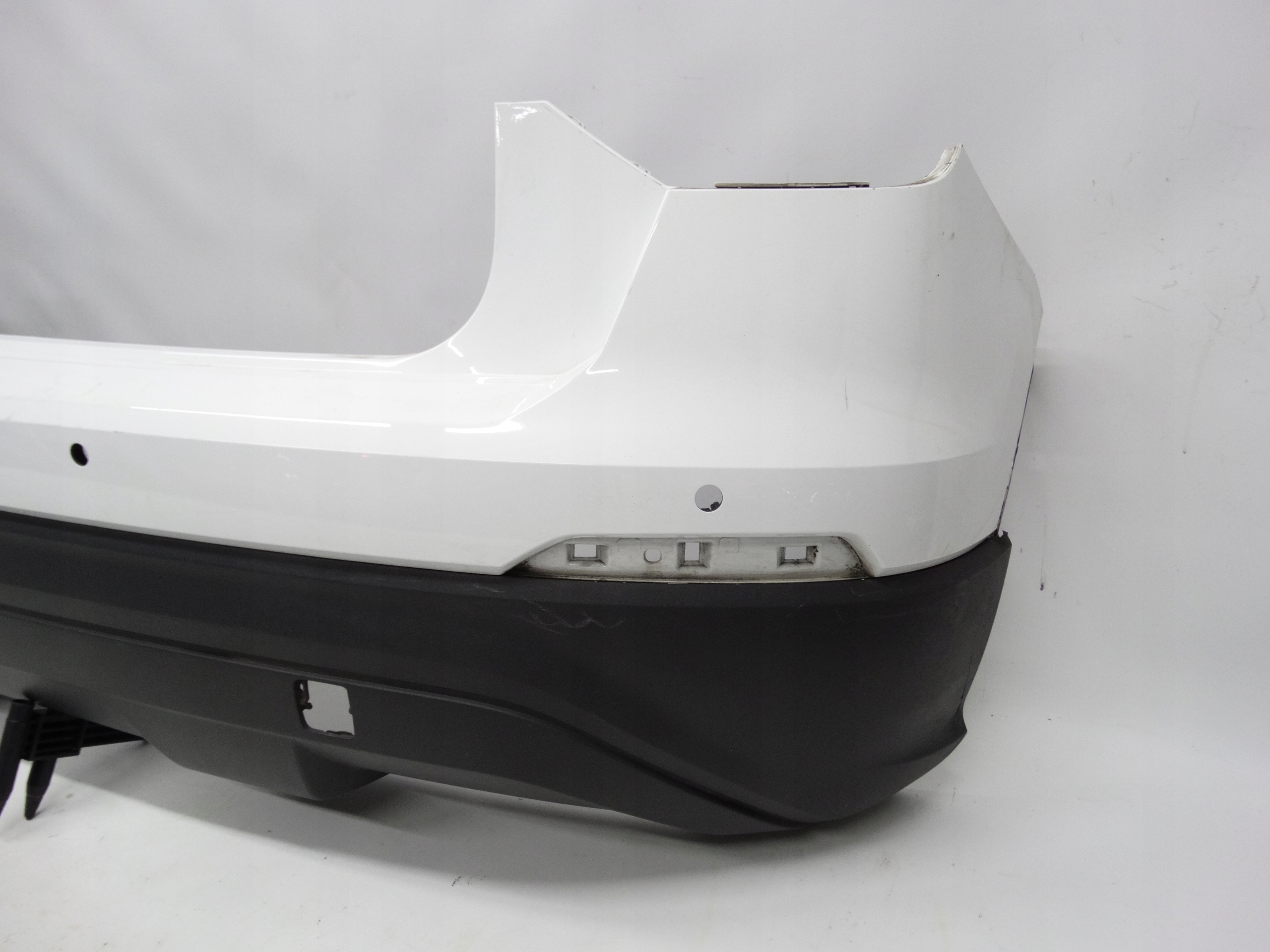 Second image of Audi Q2 81A 2016-2020 zderzak tylny oryginalny 81A807511B