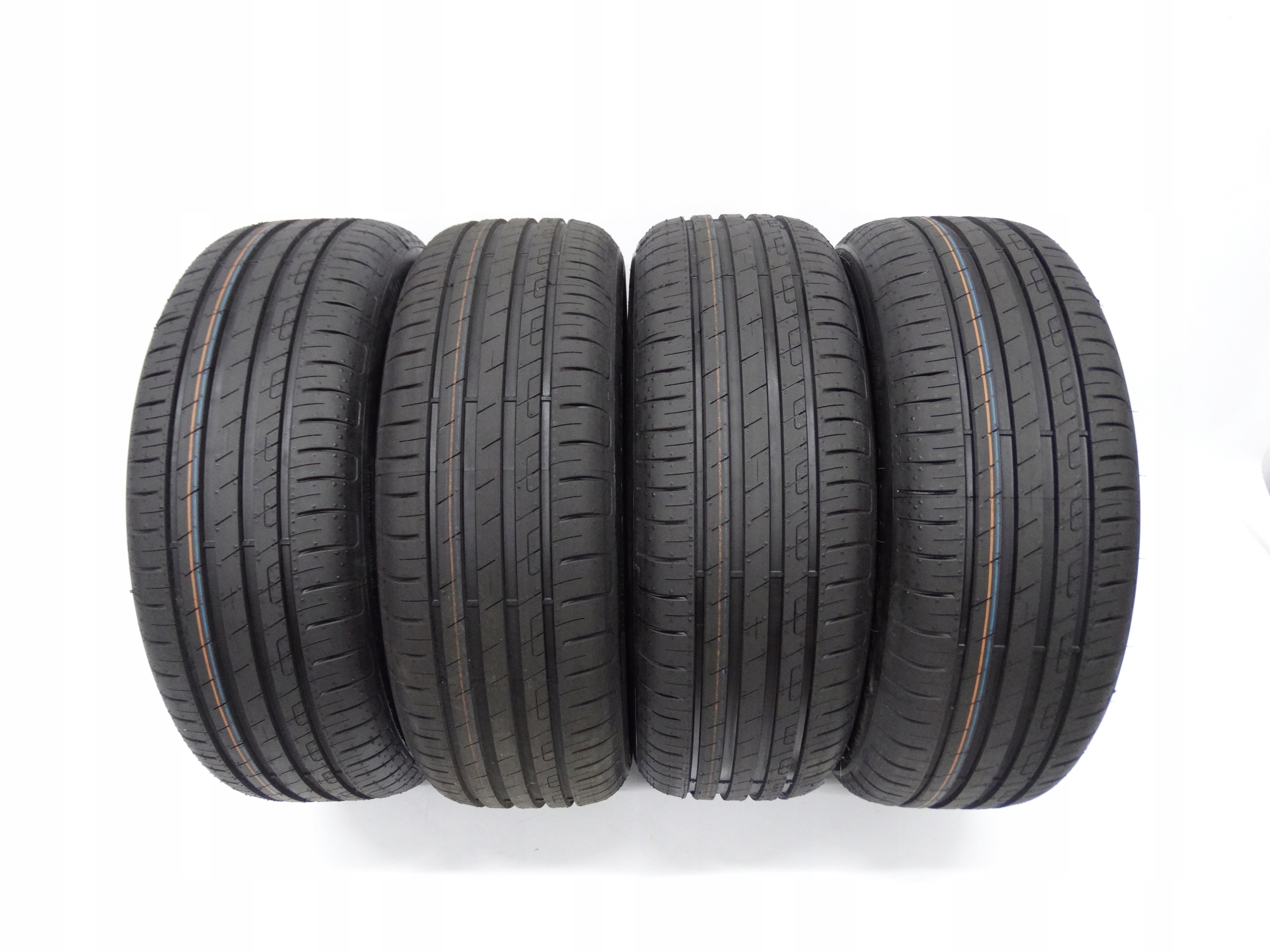 Second image of Goodyear Efficient Grip Performance 215/55/17 94V 6,9mm 2023 - 4szt.