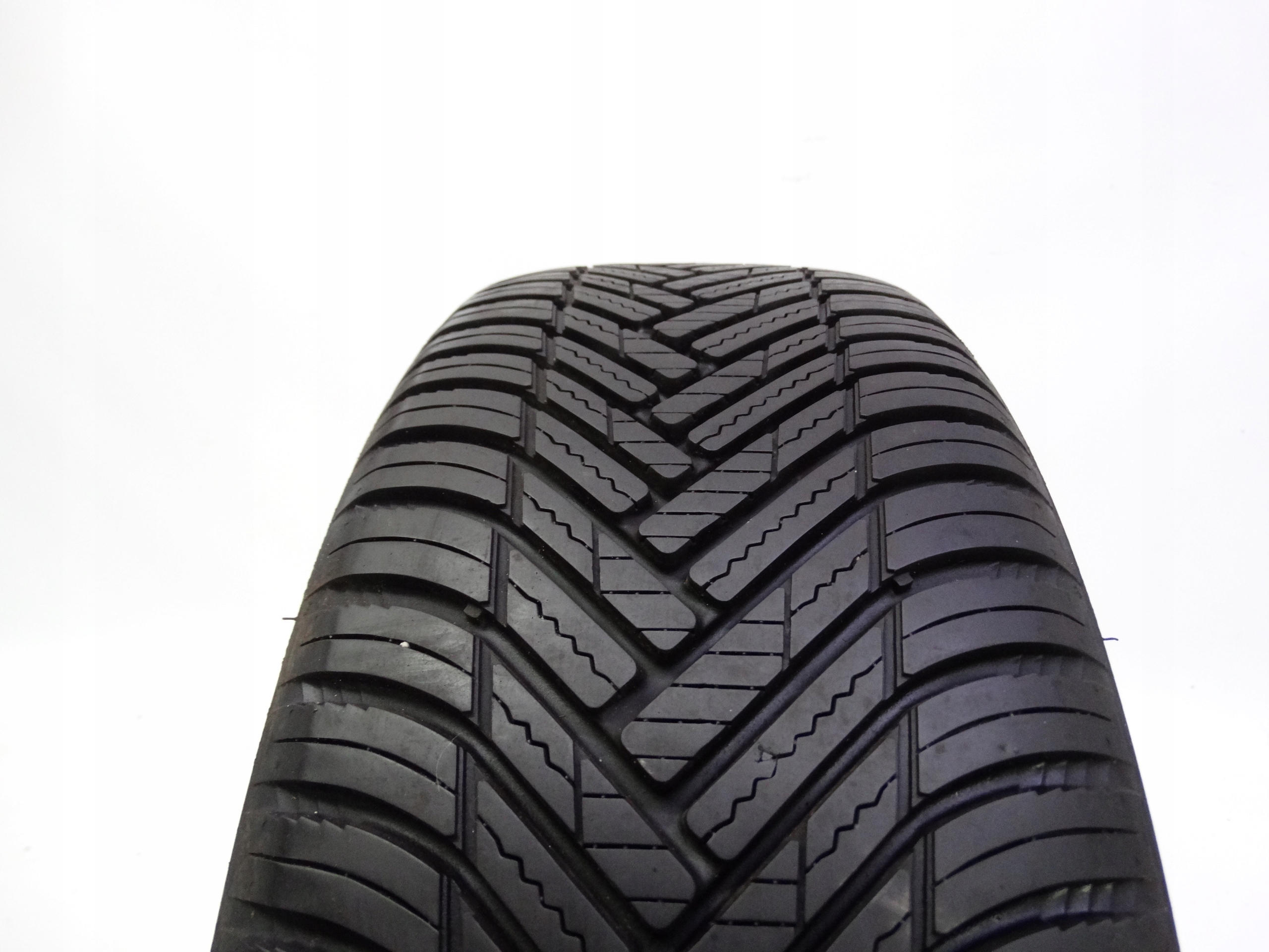 Second image of Hankook Kinergy 4S2 4-Seasons 205/55 R17 95V XL 7,2mm 2023