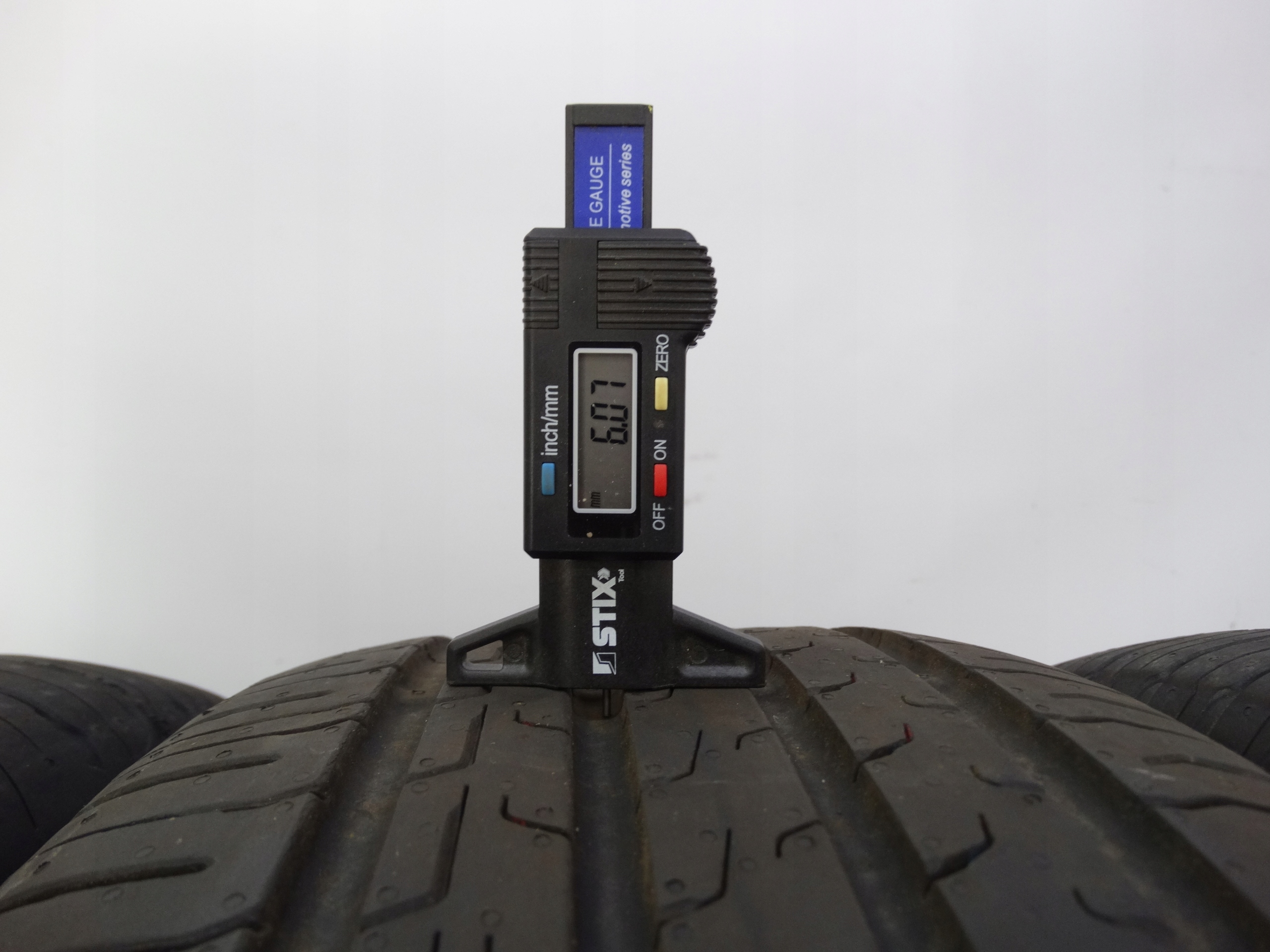 Second image of komplet opon letnich Continental EcoContact 6 235/55 R18 104V XL 6,0mm 2024