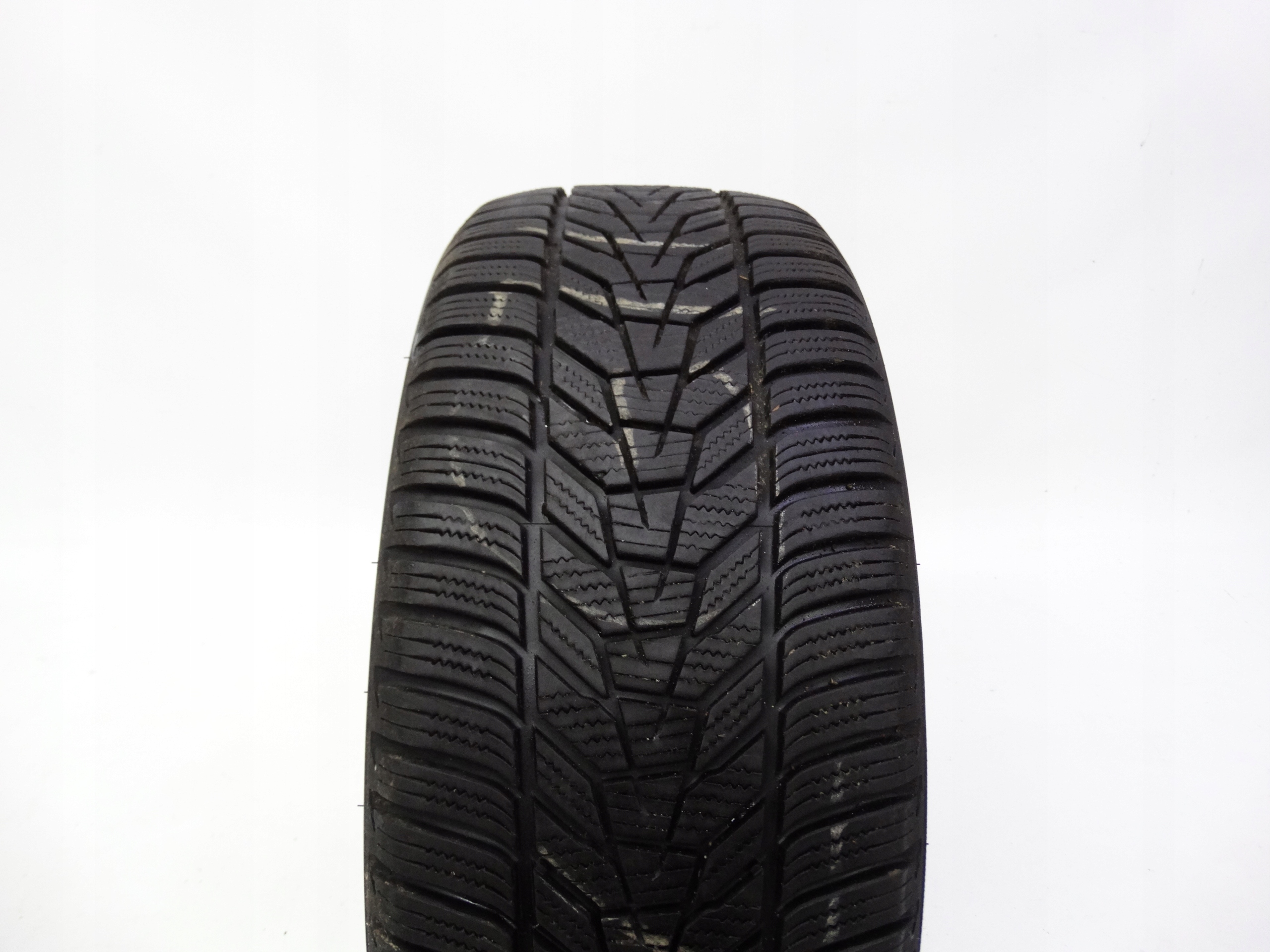 Second image of Hankook Winter I*Cept Evo3 225/40 R18 92V 7,4mm 2023