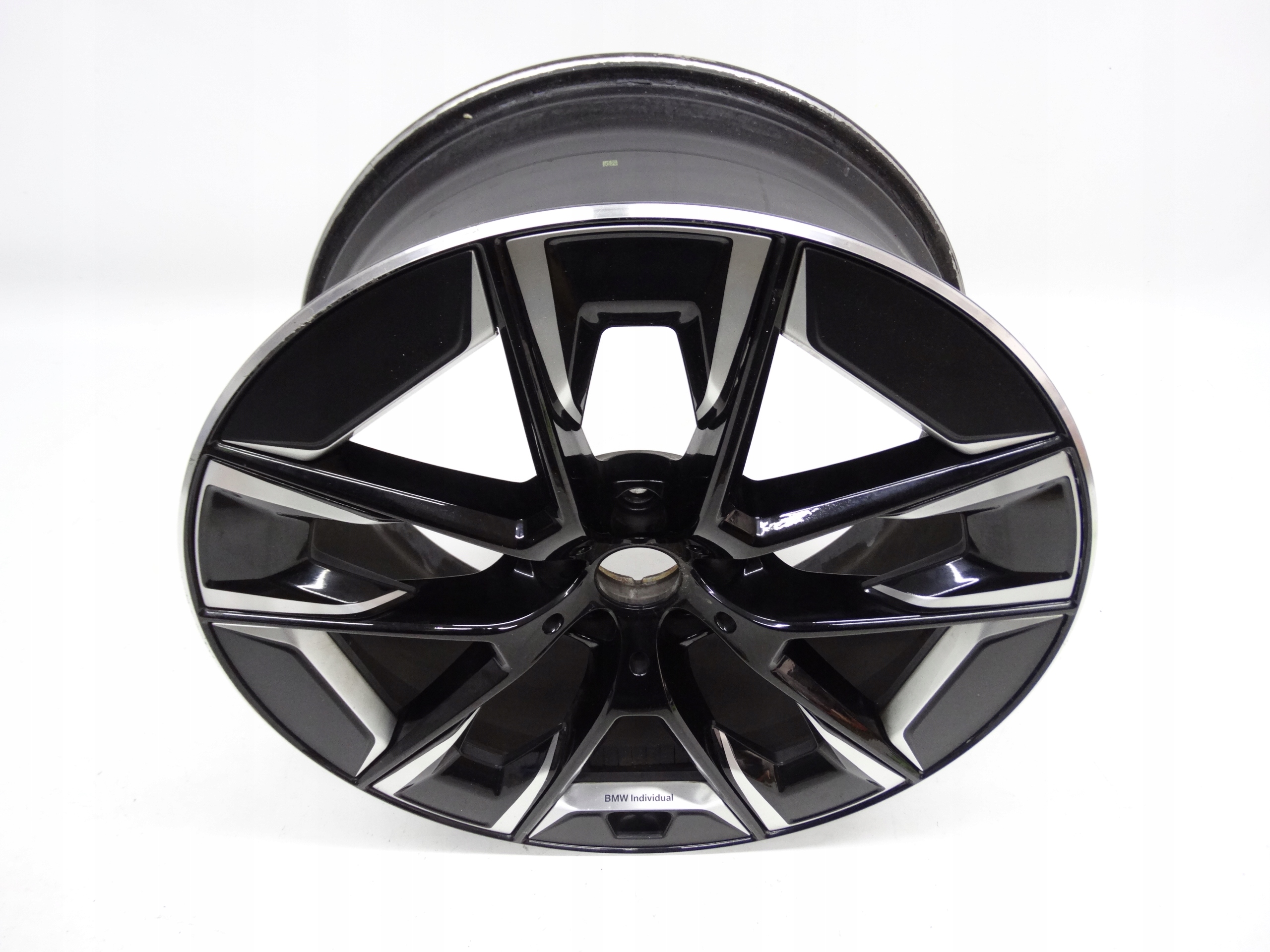 Second image of BMW 5 G30 G31 felga tylna 20 cali 6895213 5A06C37 oryginalna