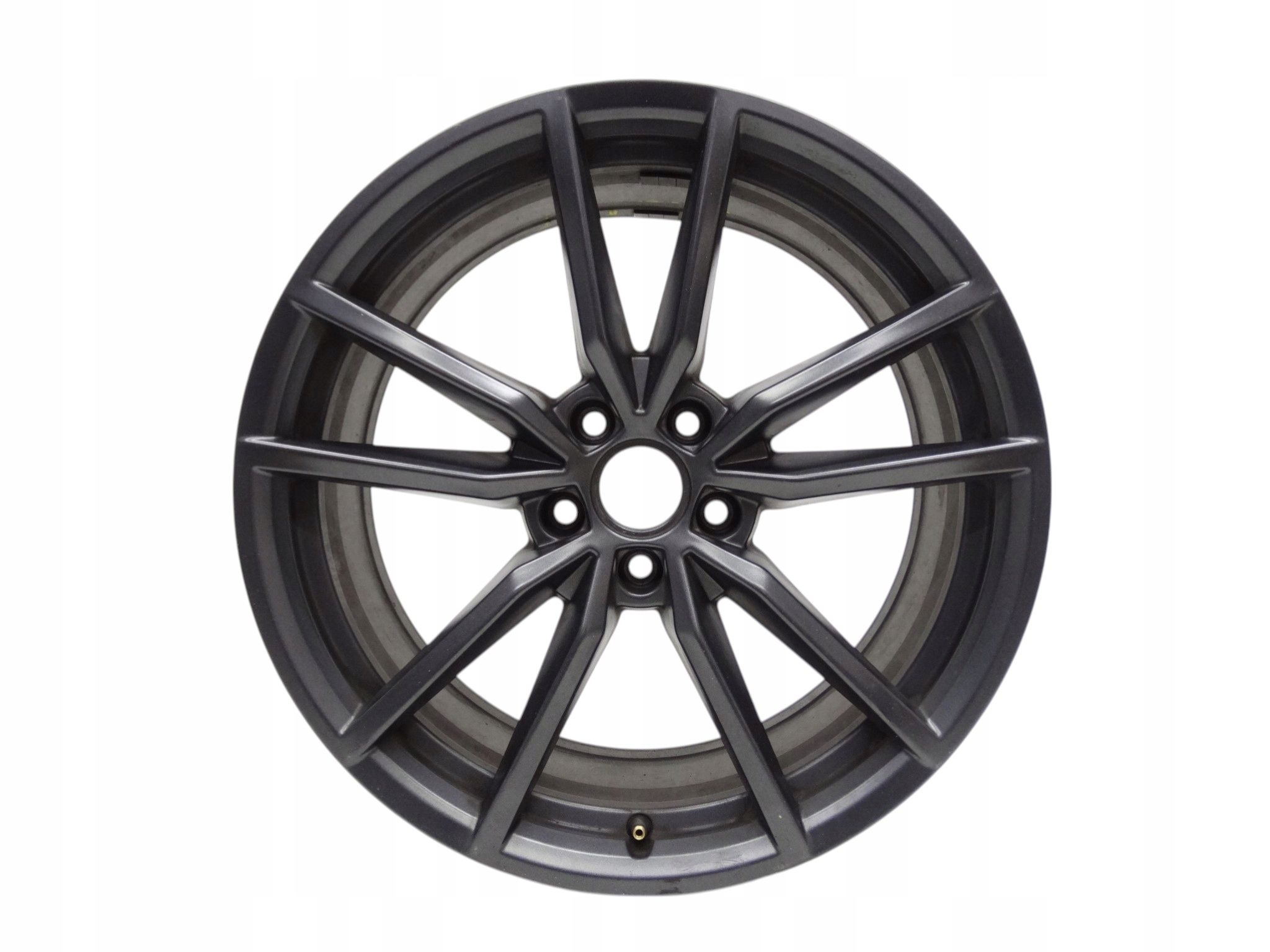 VW Passat B8 3G felga 19 cali PRETORIA 3G0601025BH 3G0601025BS oryginalna