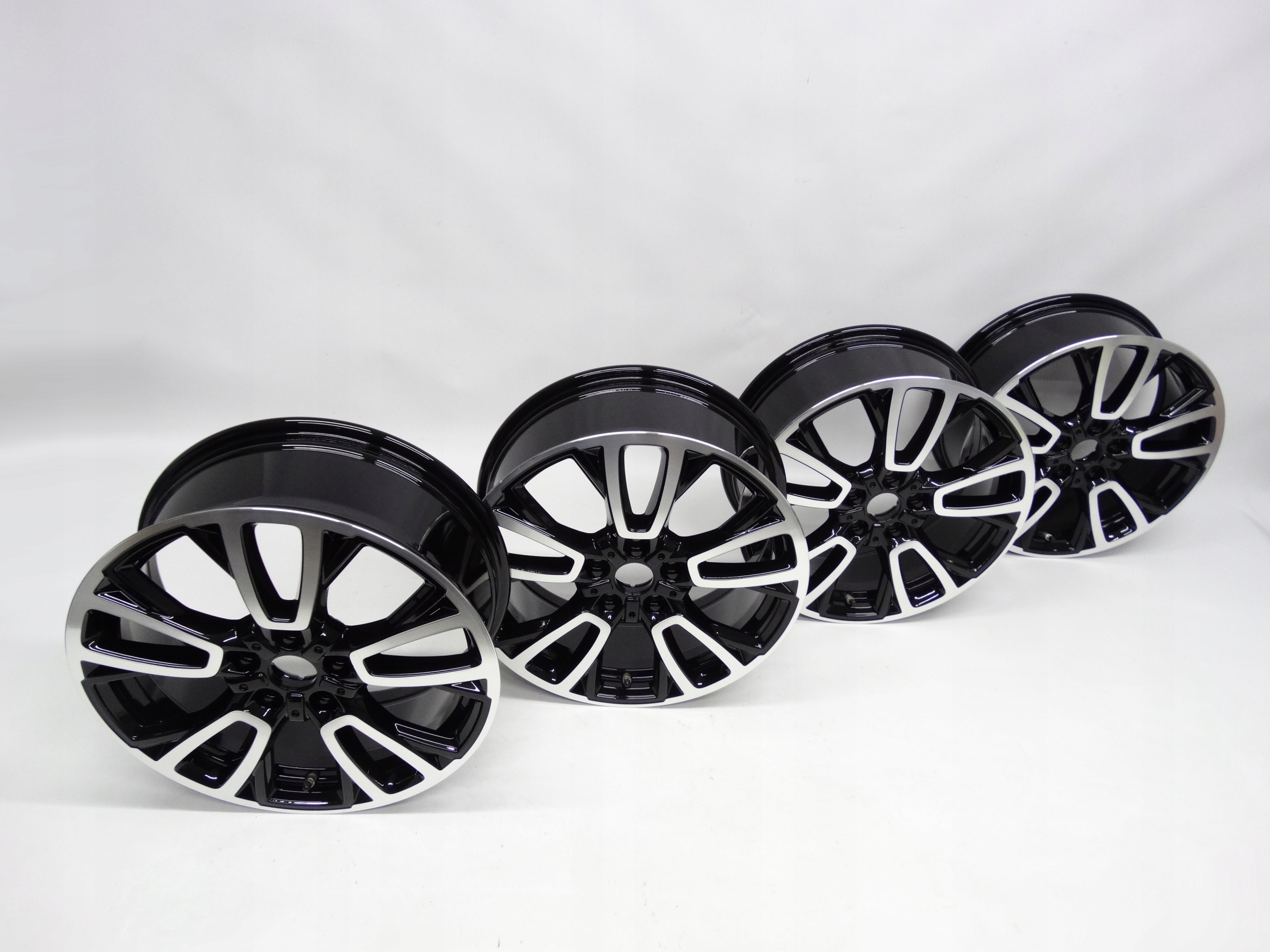 Second image of Mini Cooper F56 Lift komplet felg 18 cali 6898048 oryginalne