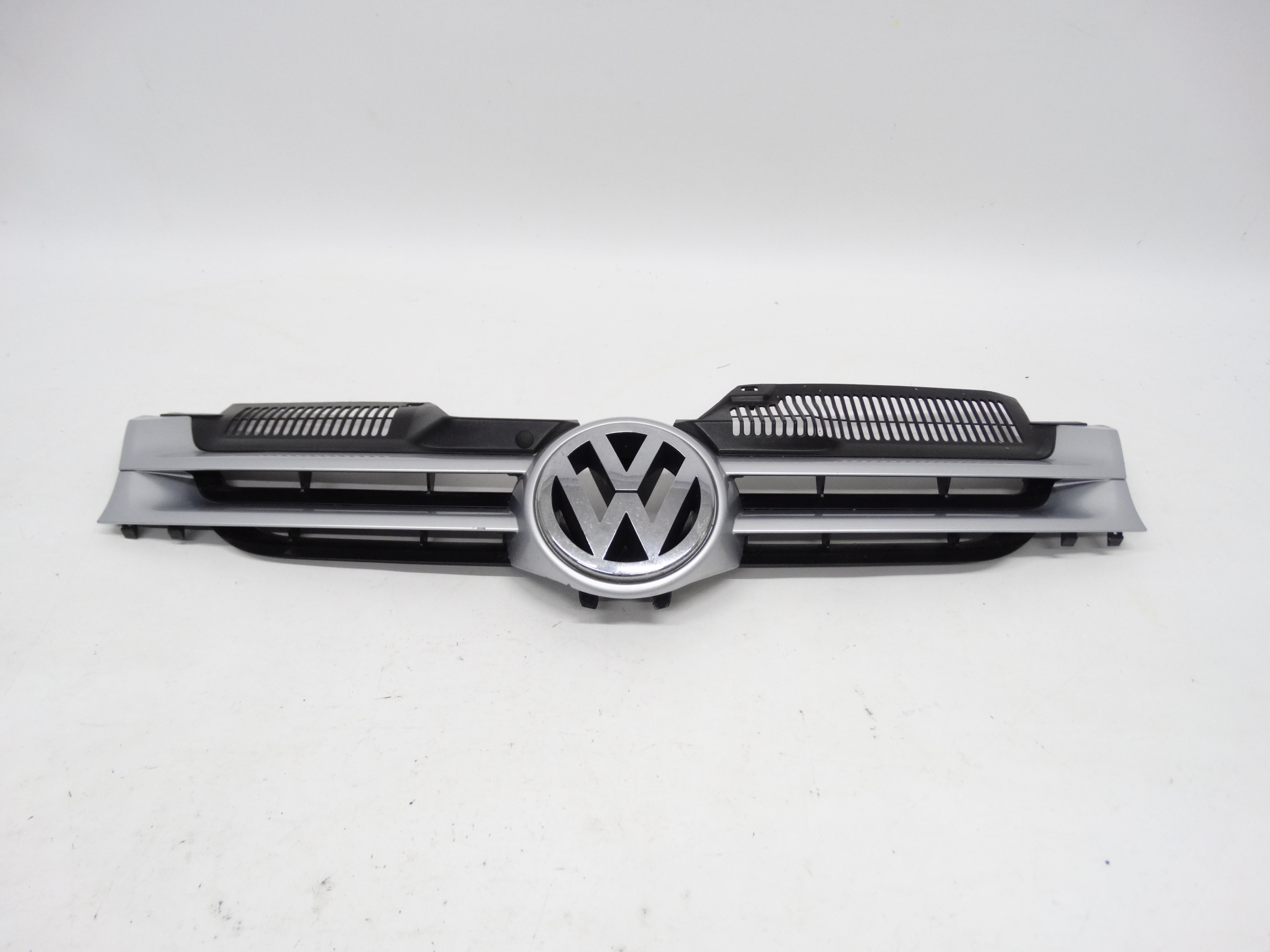 Second image of VW Golf V 1K 2003-2008 grill atrapa chłodnicy 1K0853651A oryginalna