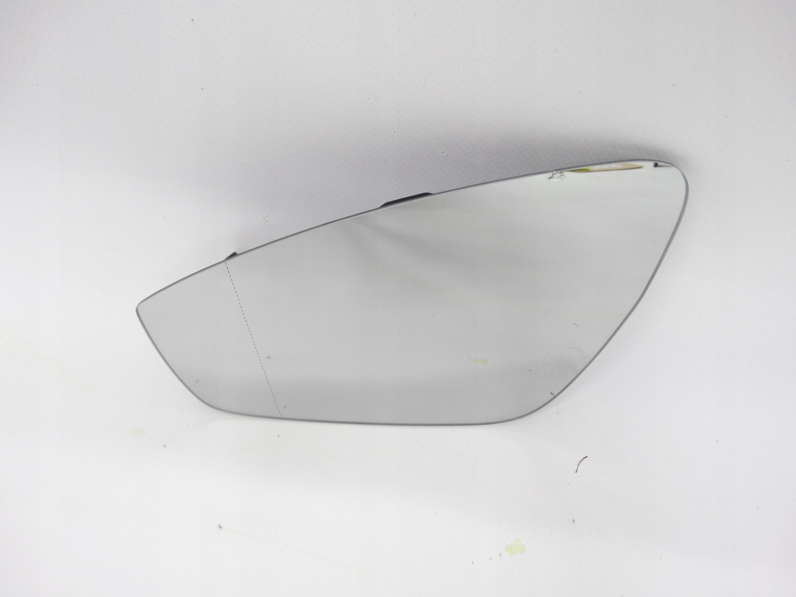 Second image of VW ID.5 Enyaq Q4 E-Tron 2021+ wkład lusterka lewego 11B857521 oryginalne
