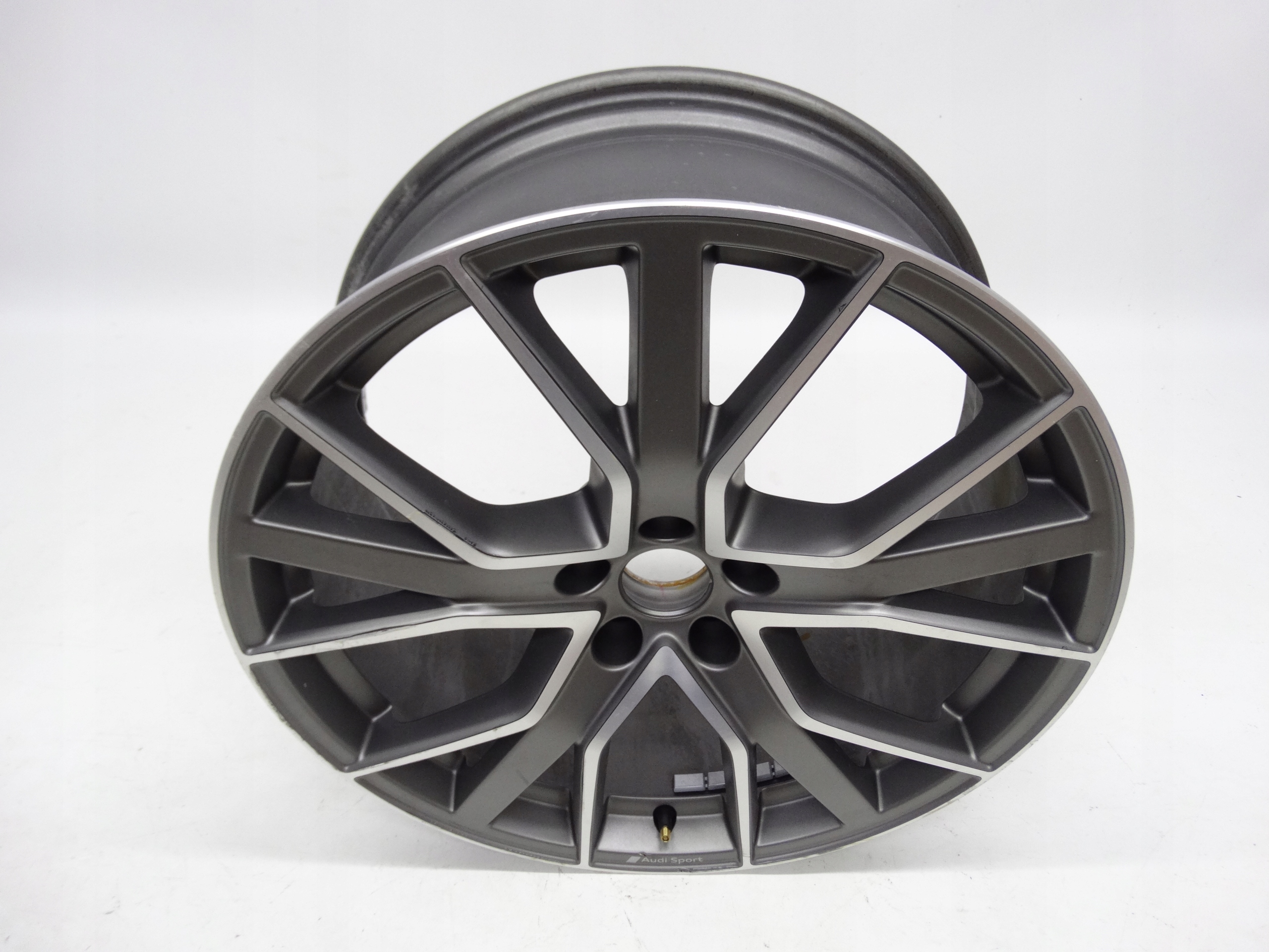 Second image of Audi S4 RS4 A4 B9 8W felga 20 cali 8W0601025EG oryginalna