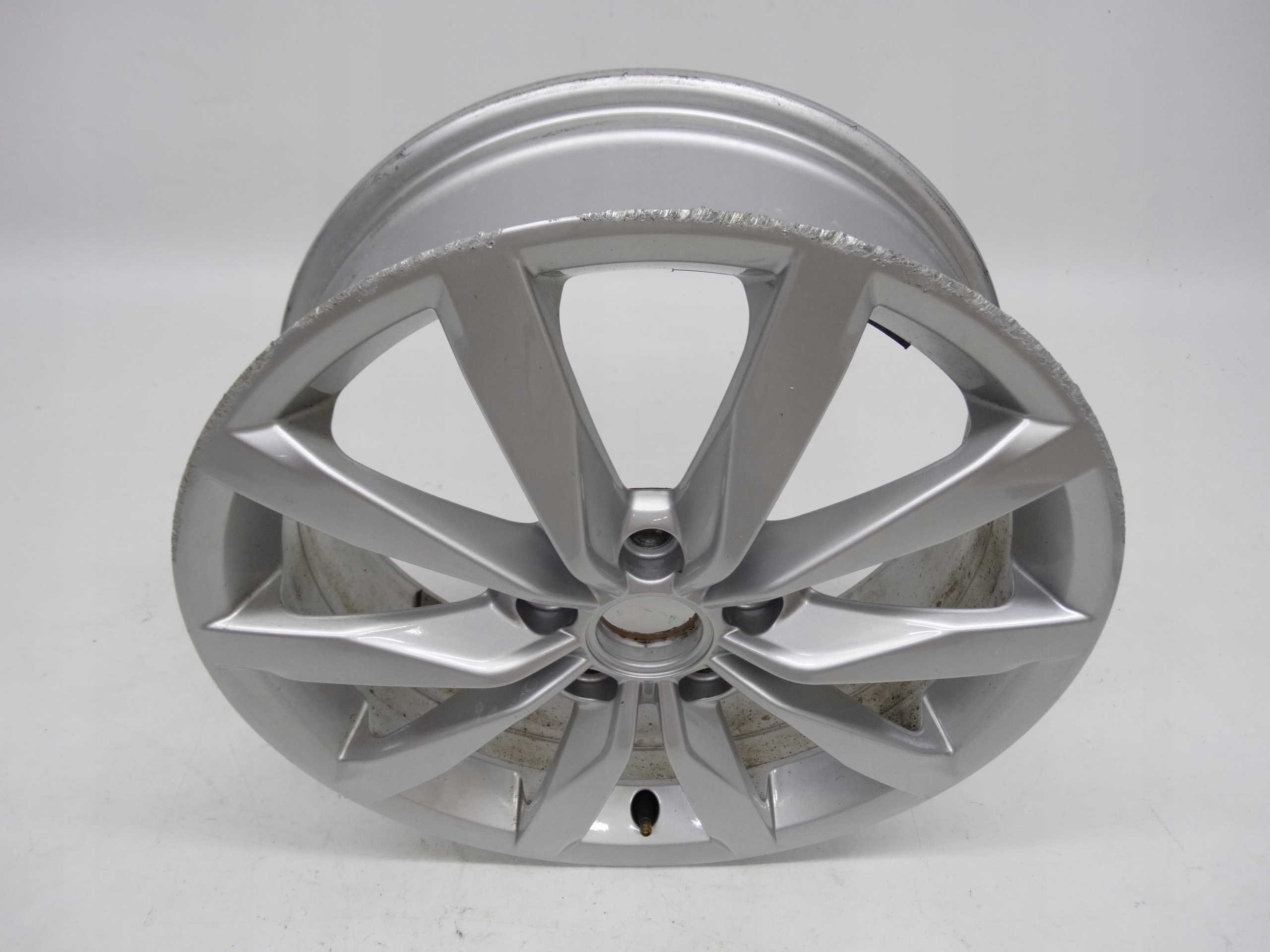 Second image of VW Golf VII 5G0 felga 17 cali 5G0601025K oryginalna