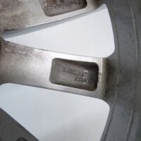 18540882893