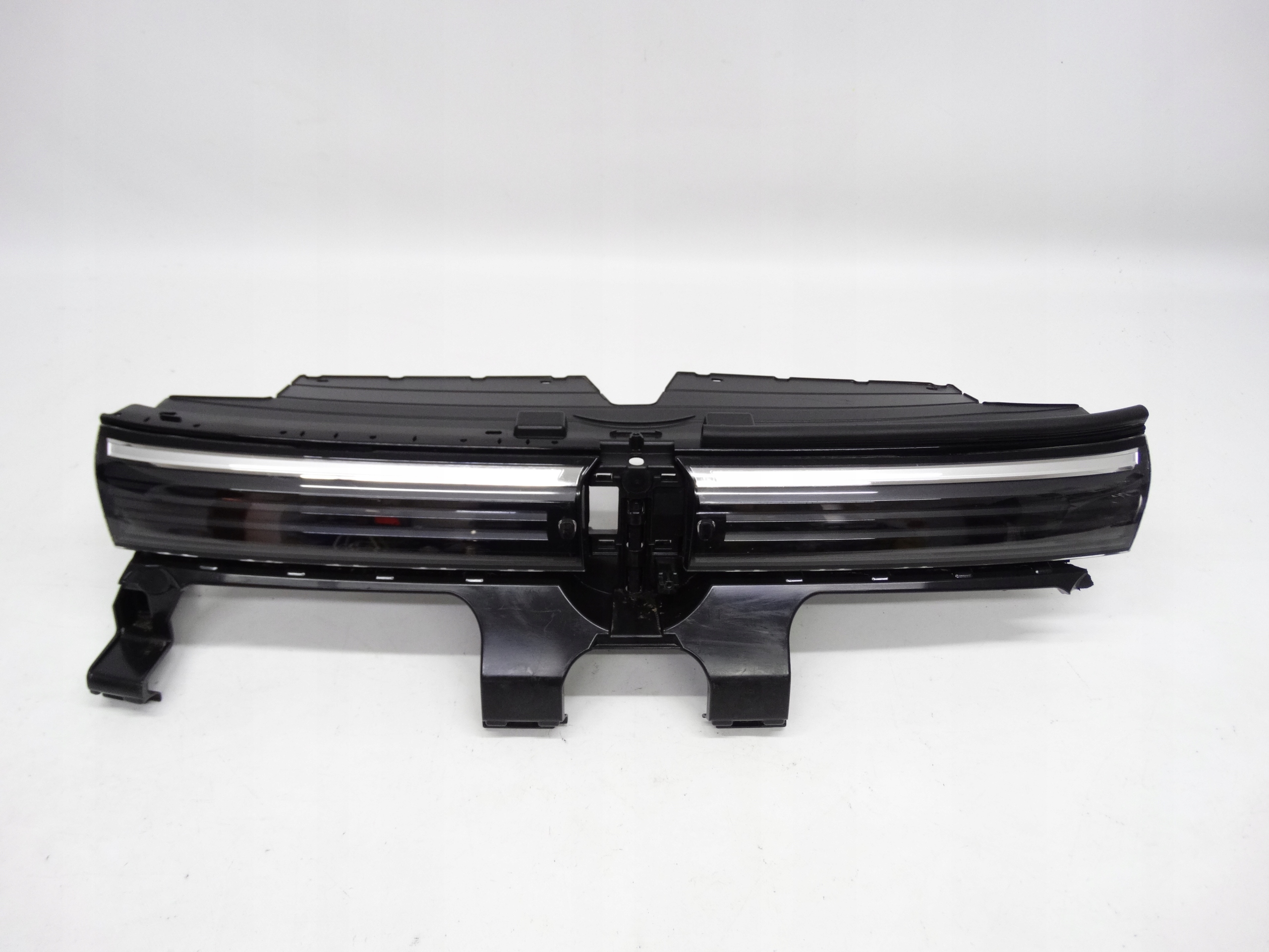 Second image of VW Tiguan III 2024+ grill atrapa bez LED 571853653 oryginalna