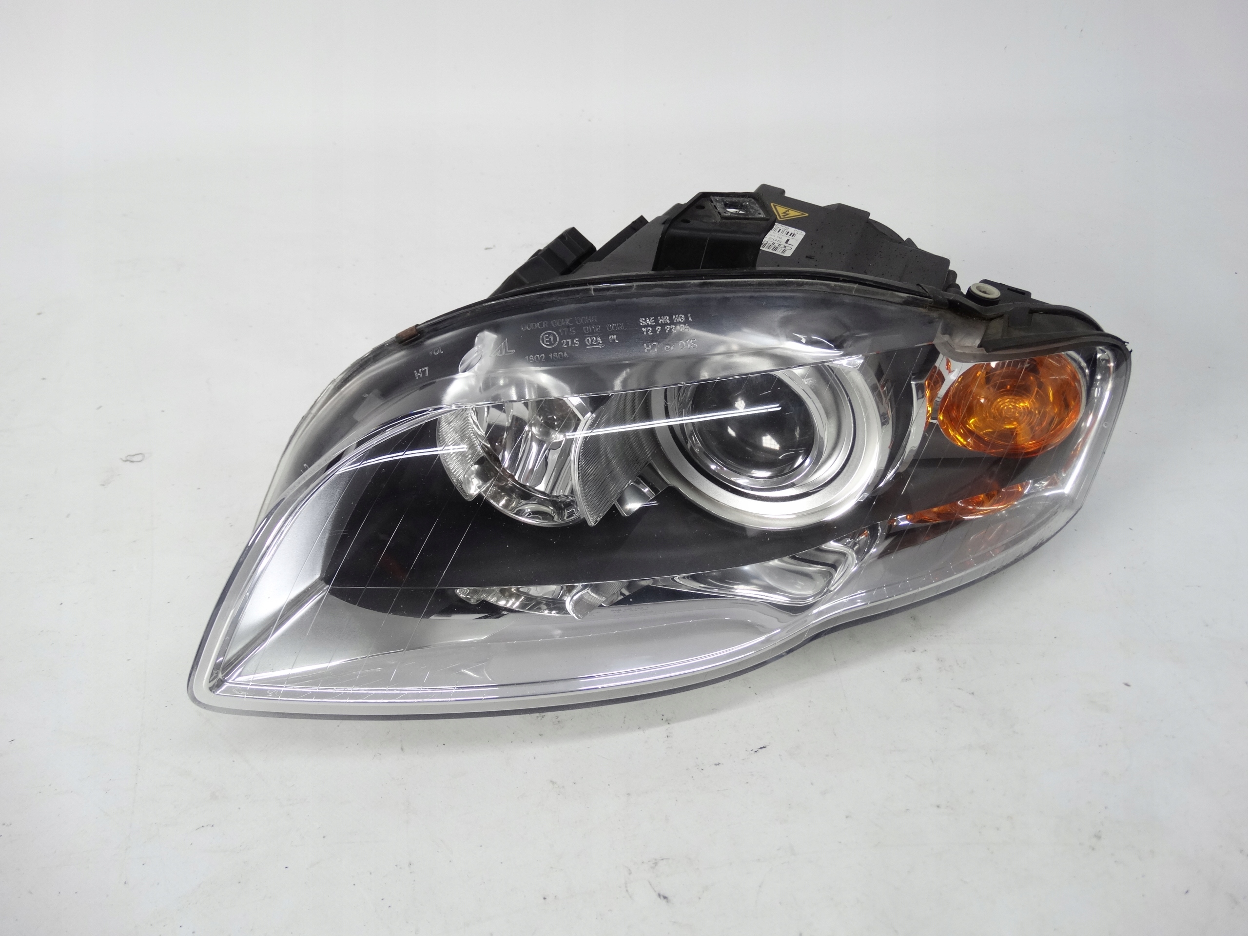 Second image of Audi A4 B7 8E 2004-2008 lampa lewa Xenon nieskrętny 8E0941003AM oryginalna