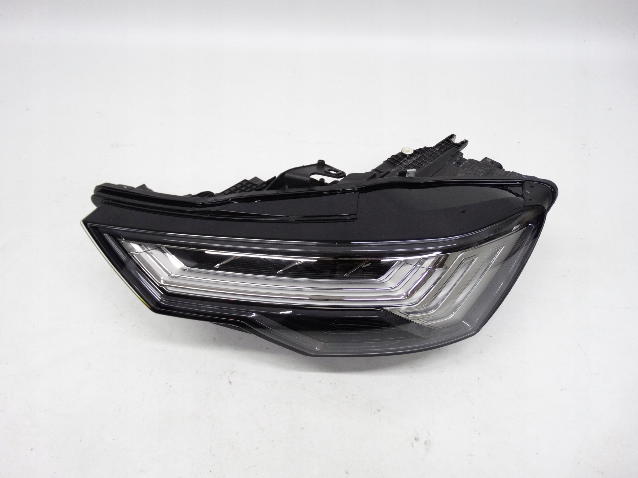 Second image of Audi A6 C8 4K 2018-2024 lampa lewa Matrix Full LED 4K0941035 oryginalna
