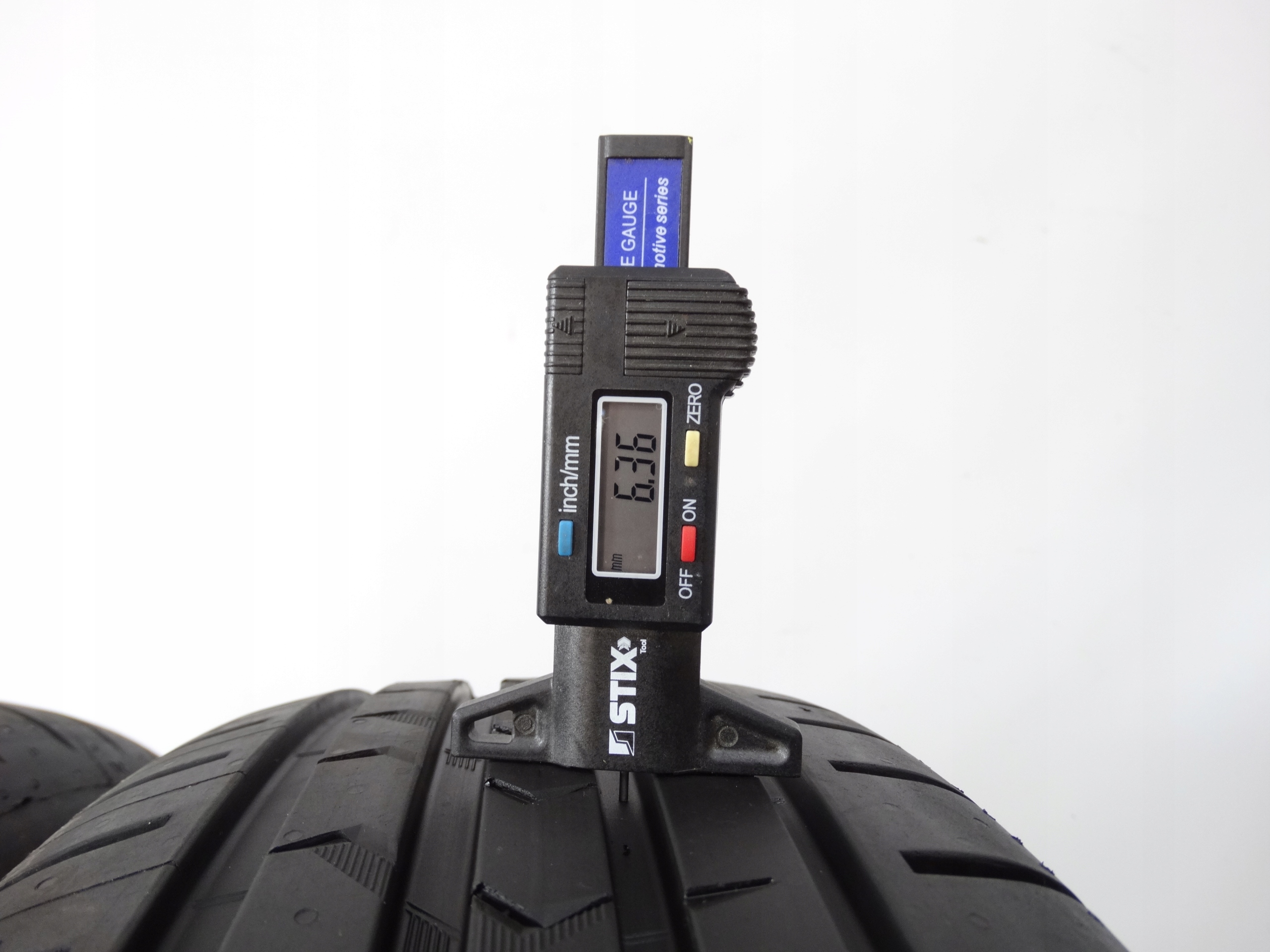 Second image of Vredestein ULTRAC 205/65 R17 100Y XL 6,3mm 2025