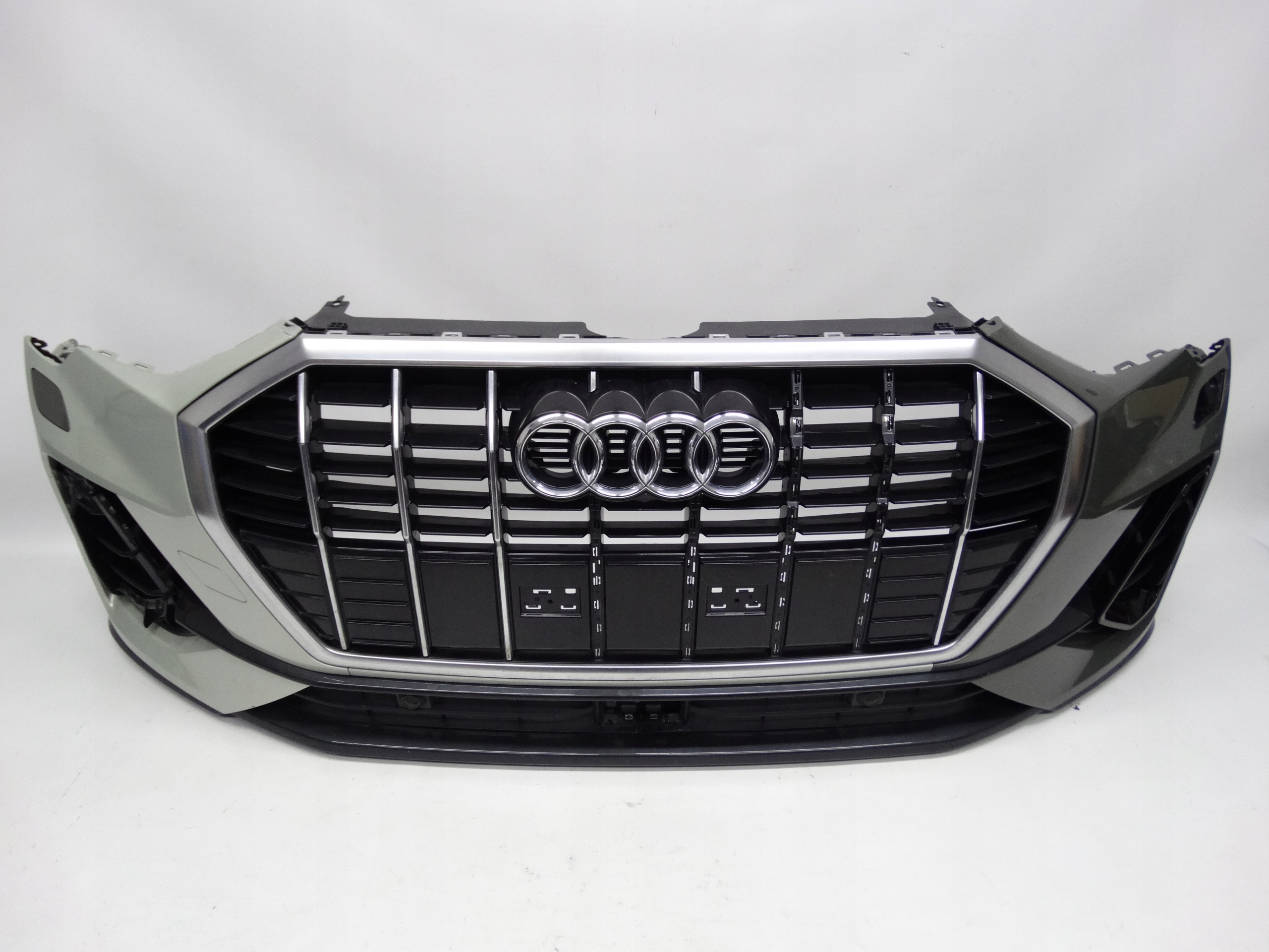 Second image of Audi Q3 II S-Line 83A 2019-2025 zderzak przedni oryginalny 83A807438E