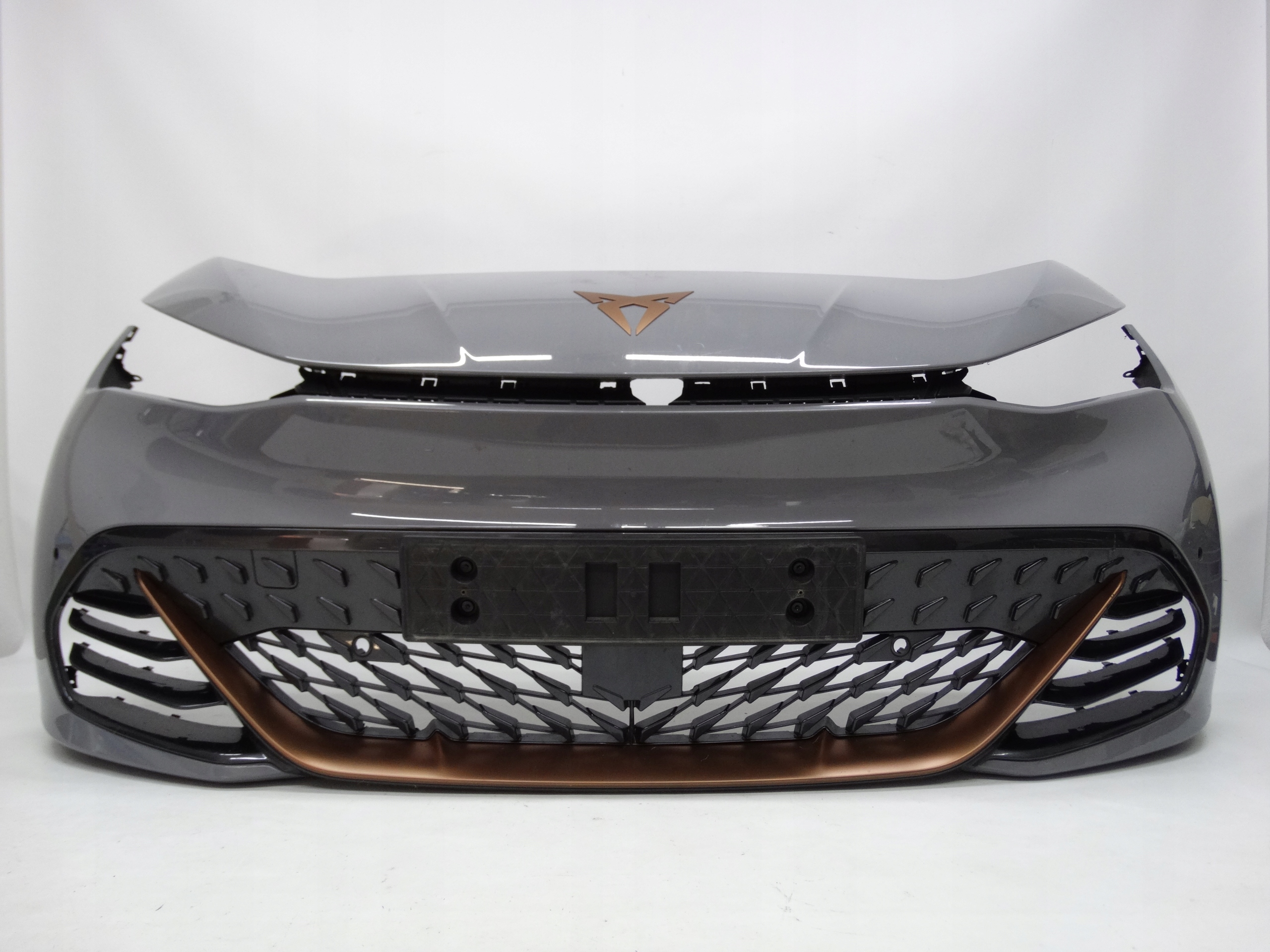 Second image of Cupra Born 2021-2026 zderzak przedni oryginalny 10E807217H