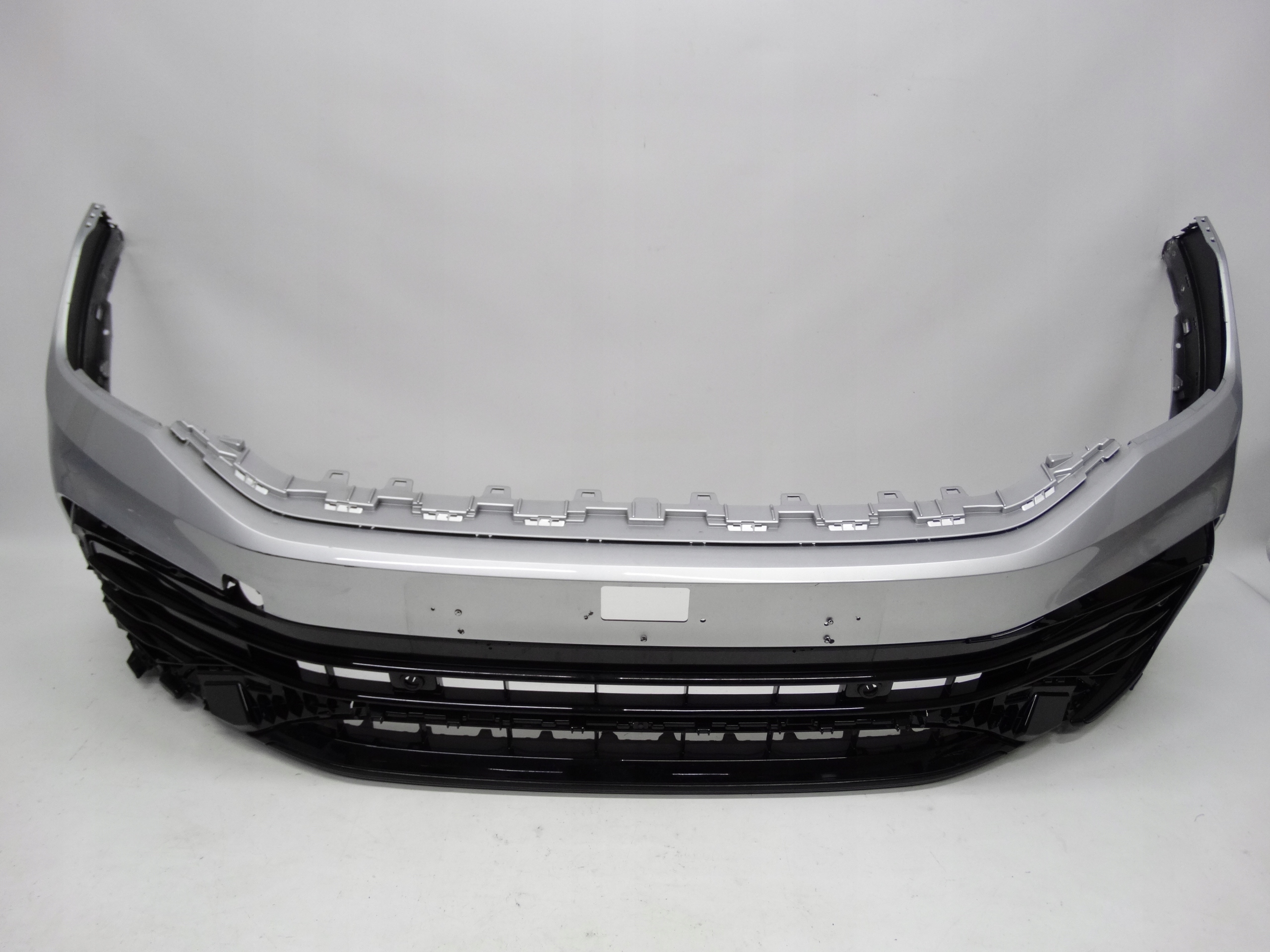 Second image of VW Tiguan II R-Line Lift Black 20-24 zderzak przedni oryginalny 5NA807221D