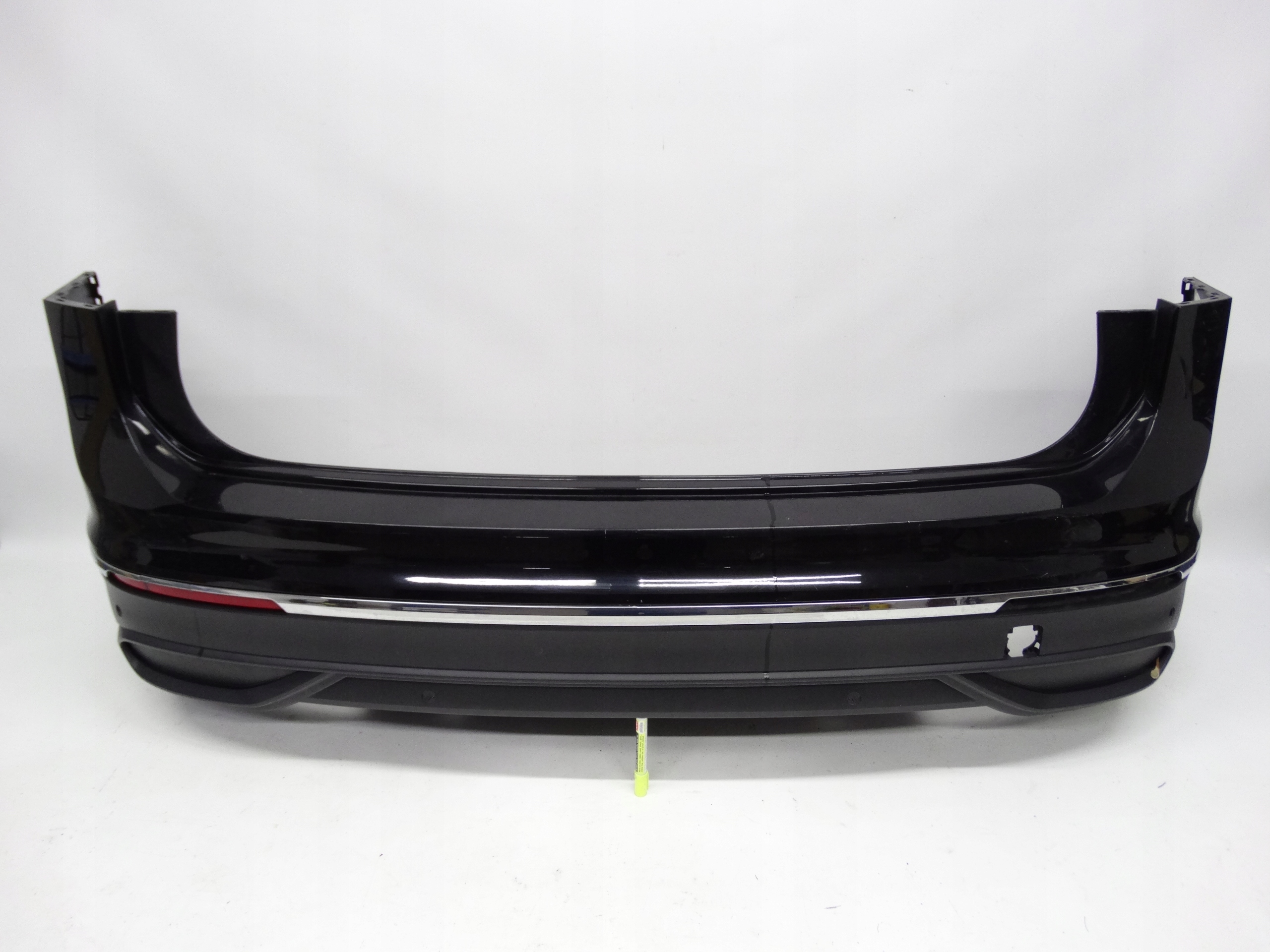 Second image of VW Tiguan II Lift 5NA 2020-2024 zderzak tylny oryginalny 5NA807417