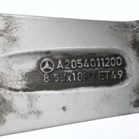 18703964309