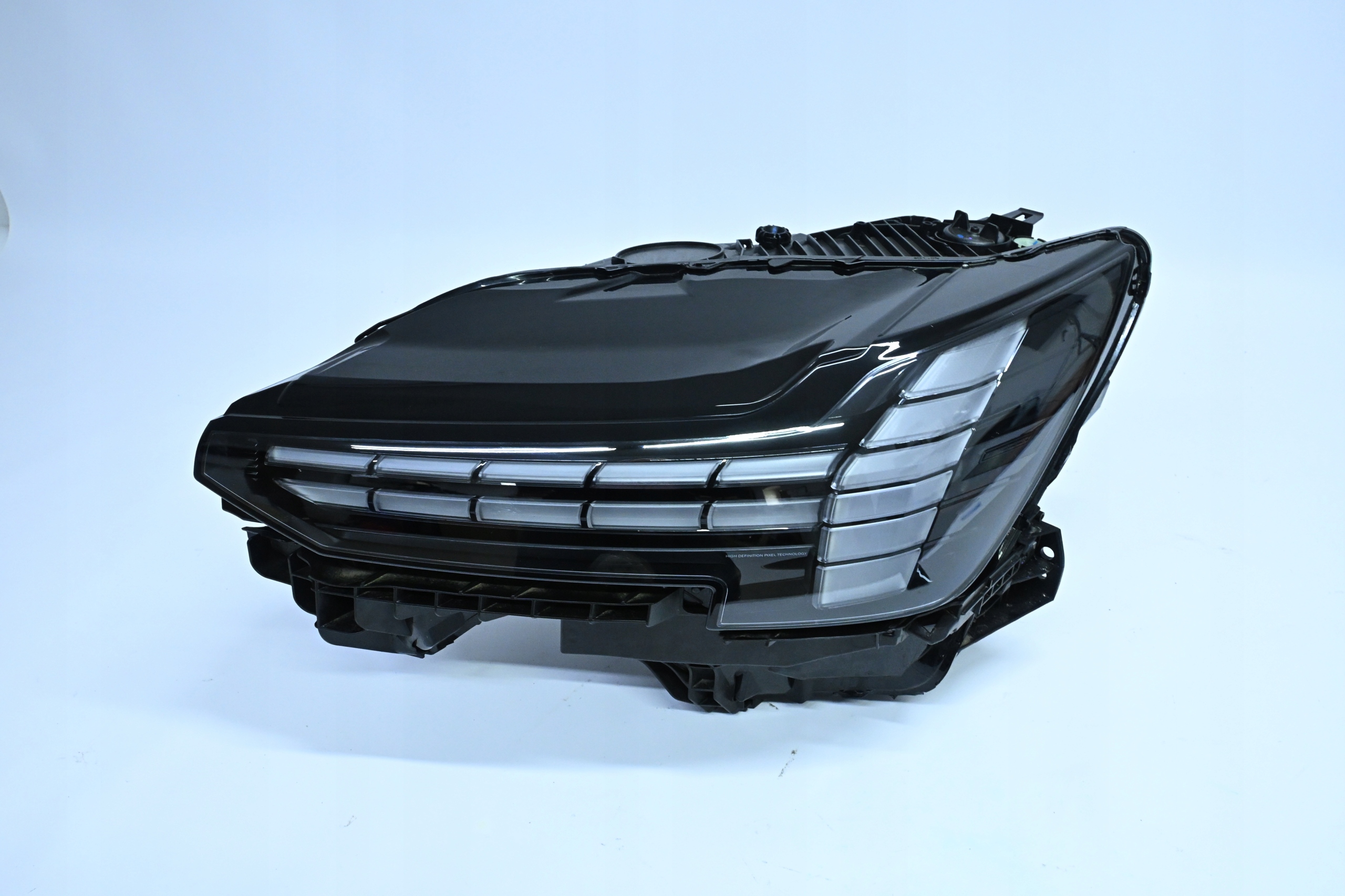Second image of Volvo EX90 2024+ lampa lewa Pixel LED 32450062 oryginalna