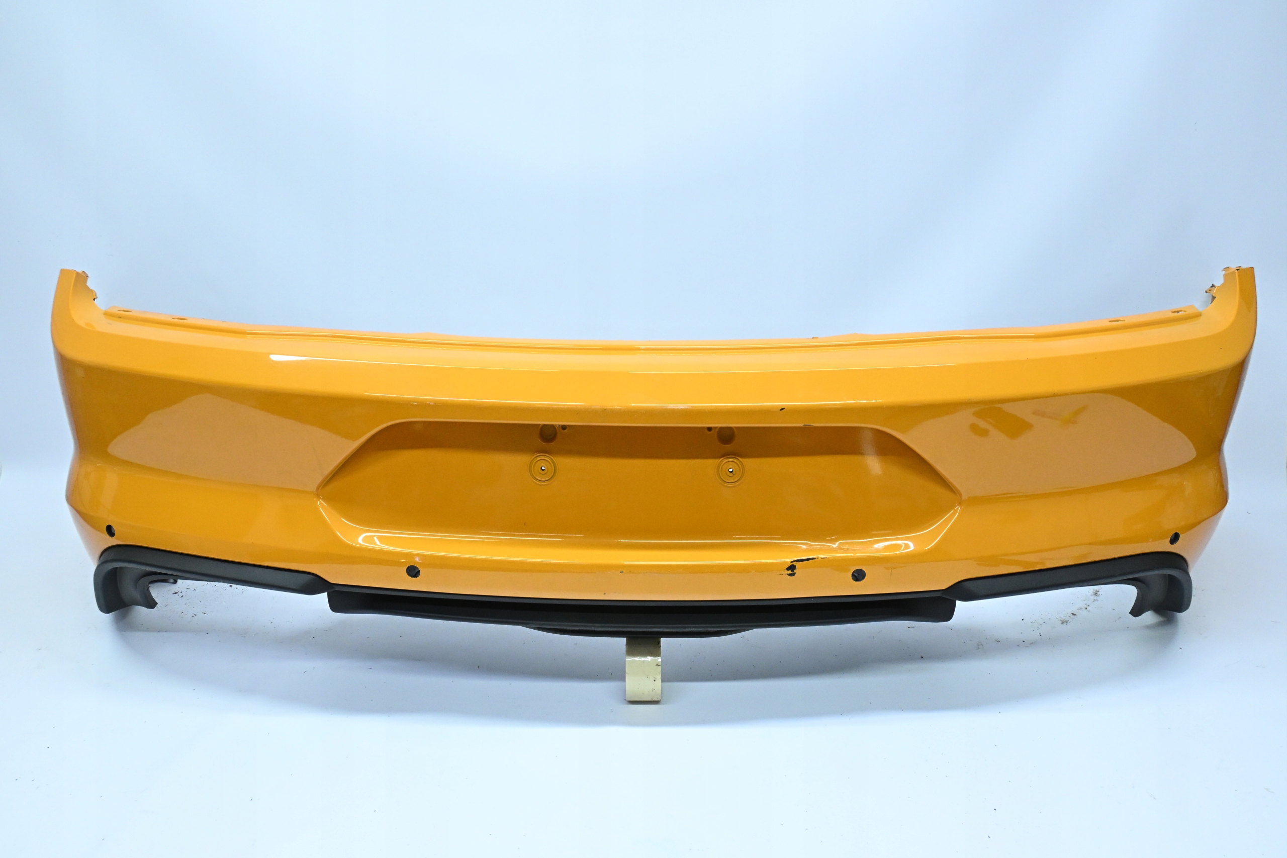 Second image of Ford Mustang VI GT Lift 2018-2023 zderzak tylny oryginalny JR3B-17K835-AA
