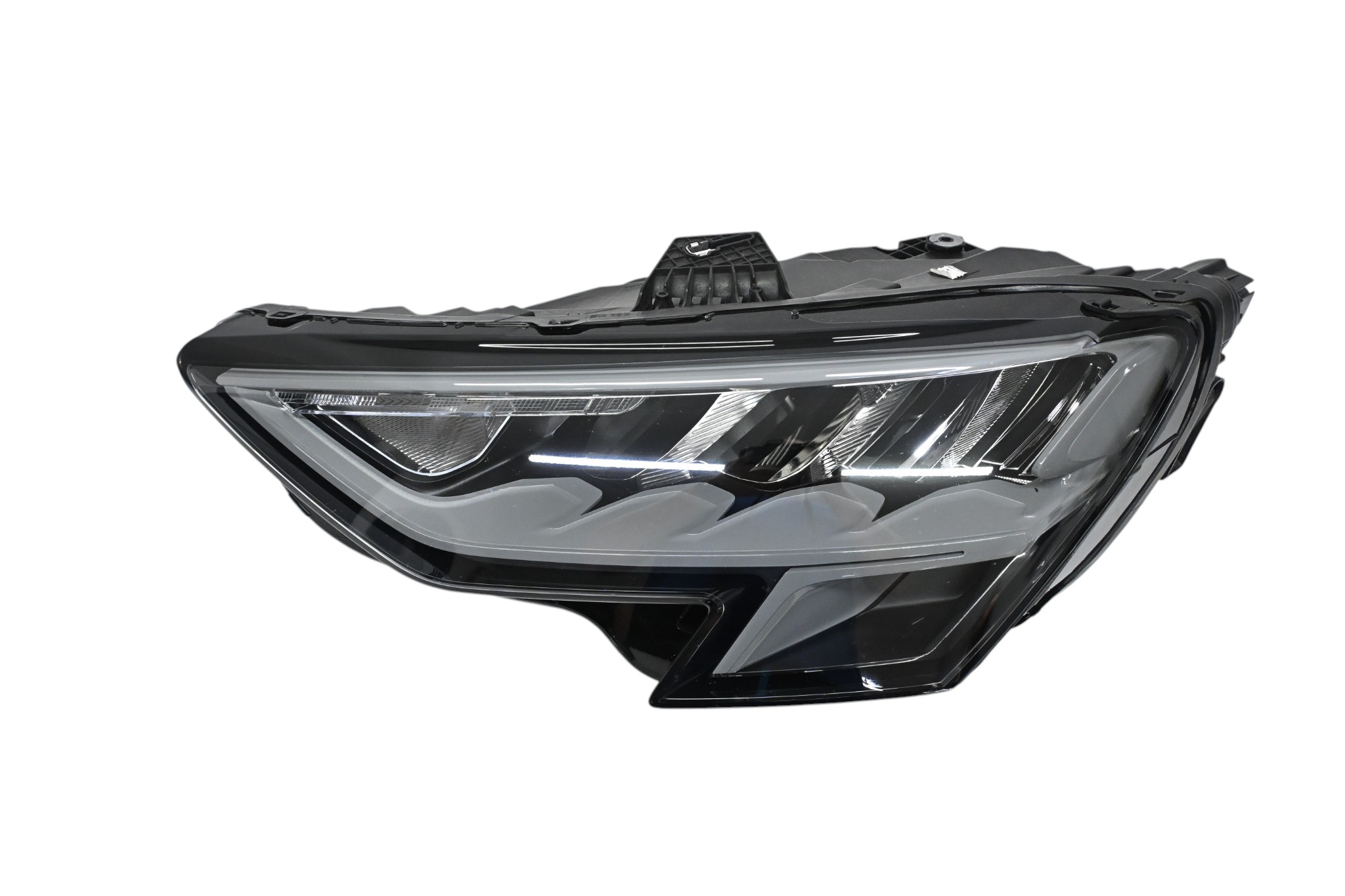 Audi A3 8Y Lift 2024+ lampa lewa Full LED 8Y0941011C oryginalna