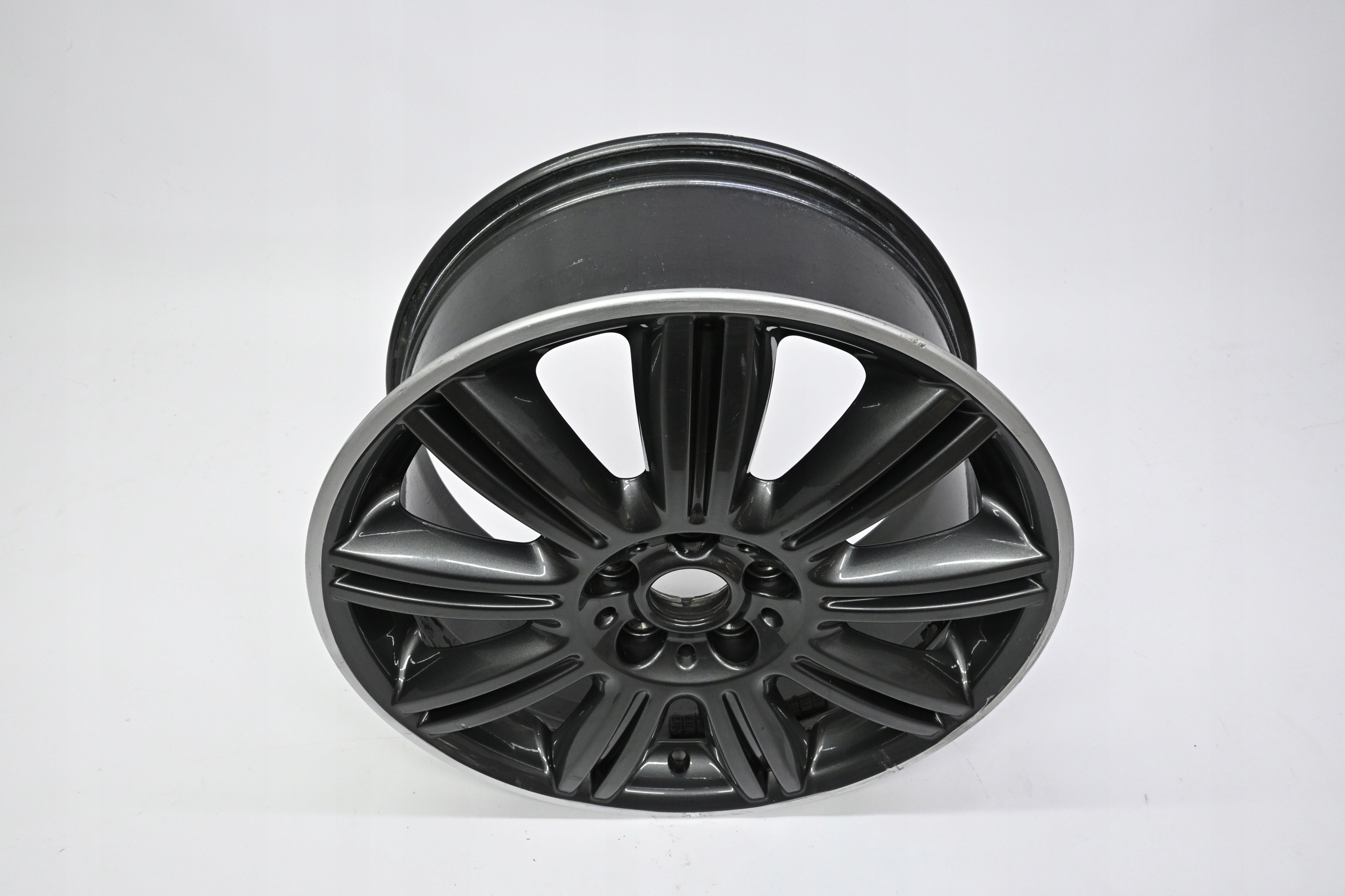 Second image of MINI Clubman F54 felga 18 cali 6876636 oryginalna